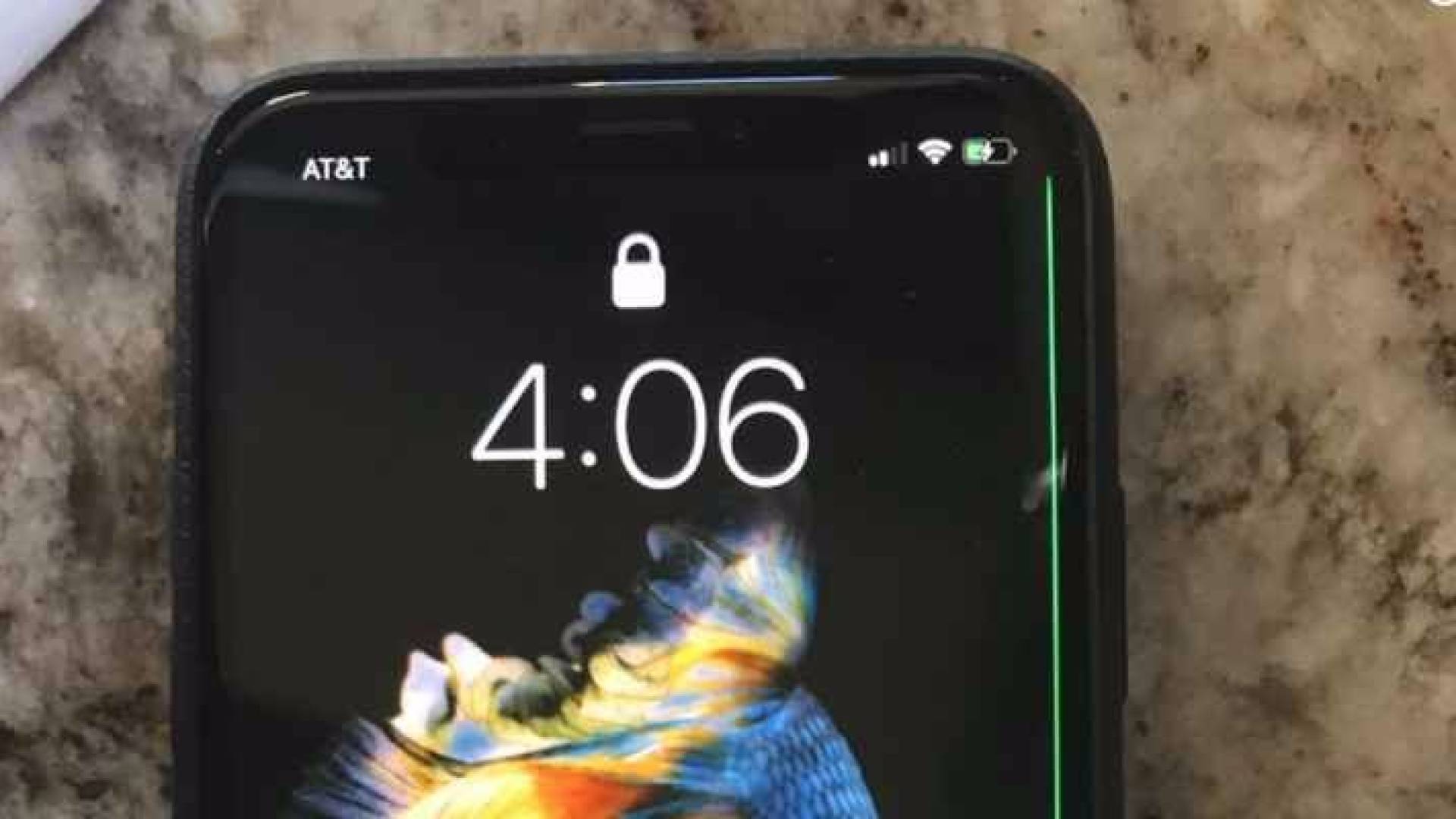 الخط الأخضر لا يختفي بمجرد إعادة تشغيل الهاتف