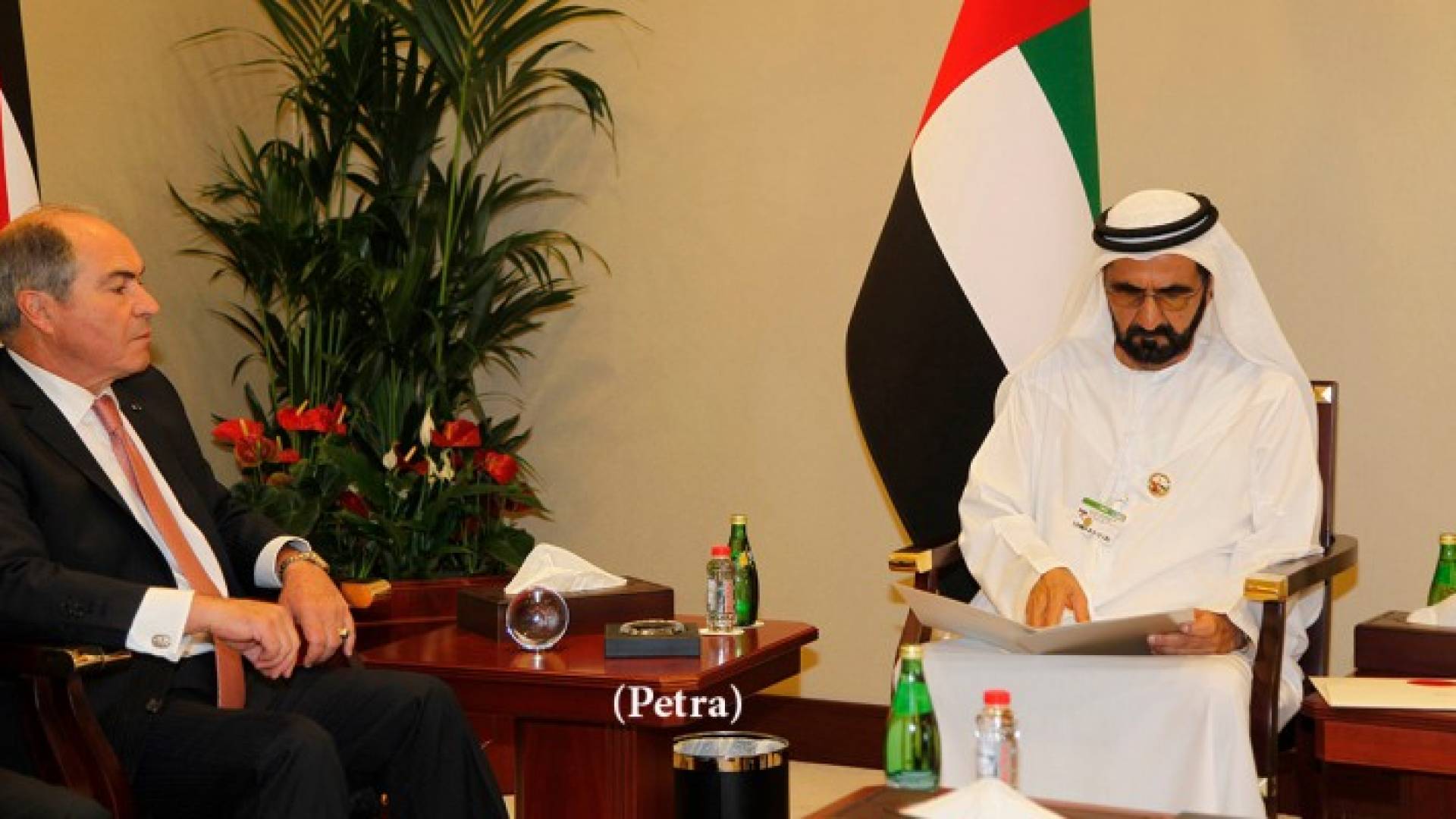 الملقي ينقل رسالة خطية من الملك لسمو الشيخ محمد بن راشد آل مكتوم 