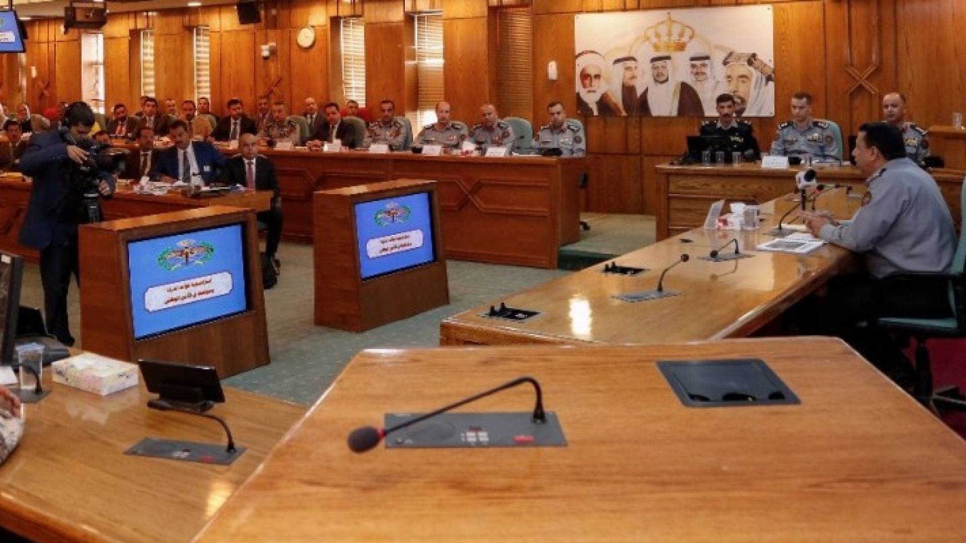 جانب من المحاضرة 