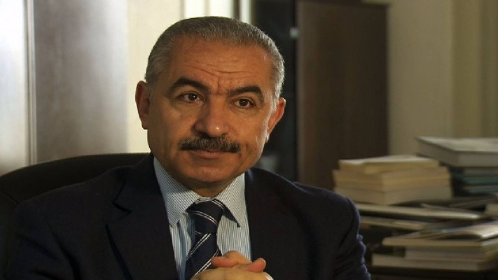 محمد اشتية 