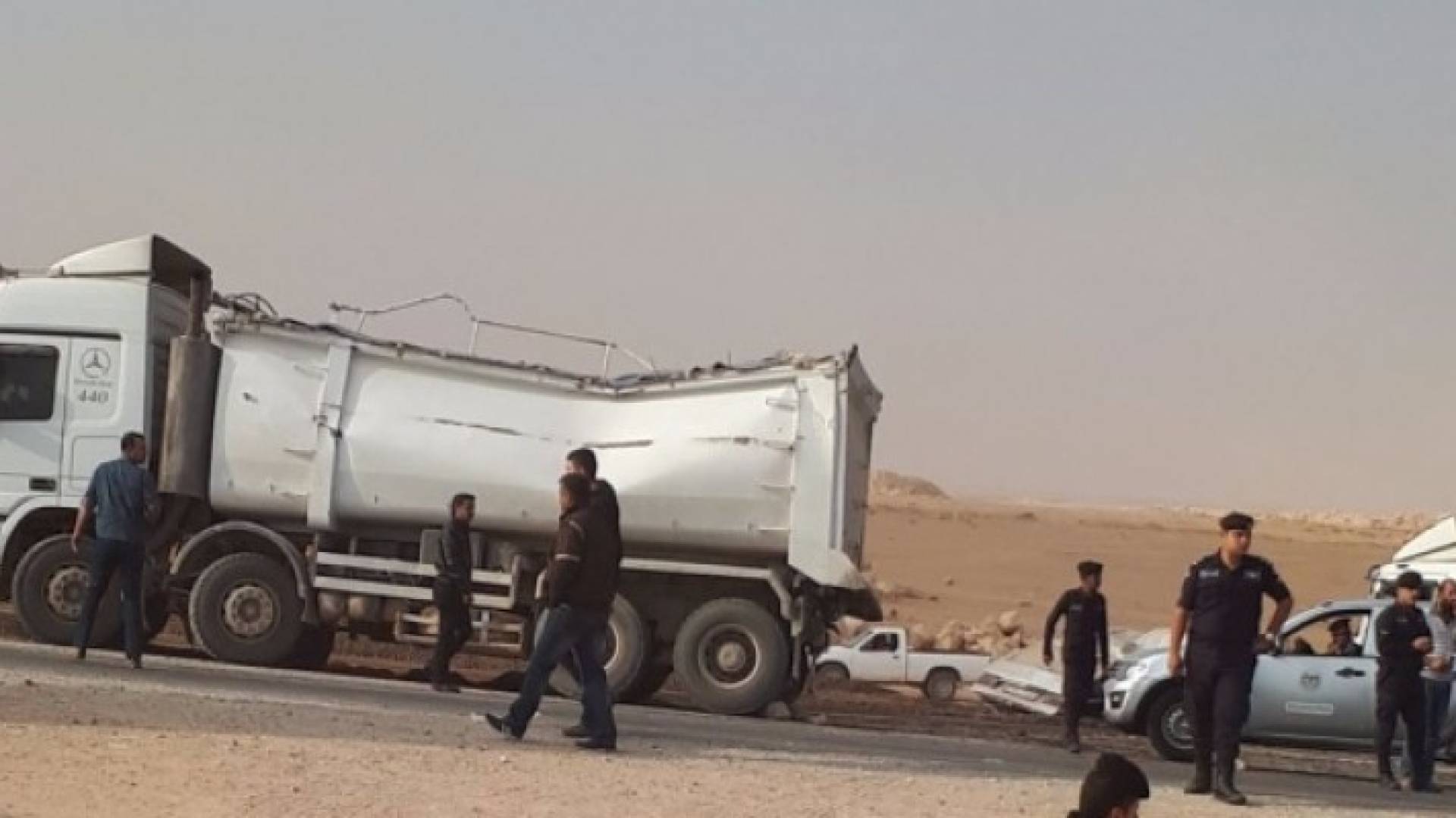 ٥ وفيات بحادث سير في الأزرق