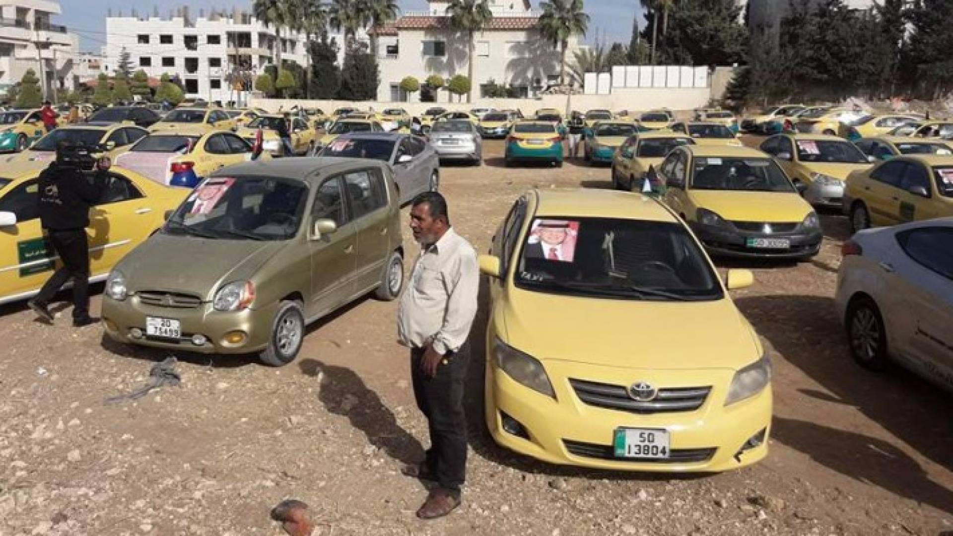 من الاعتصام