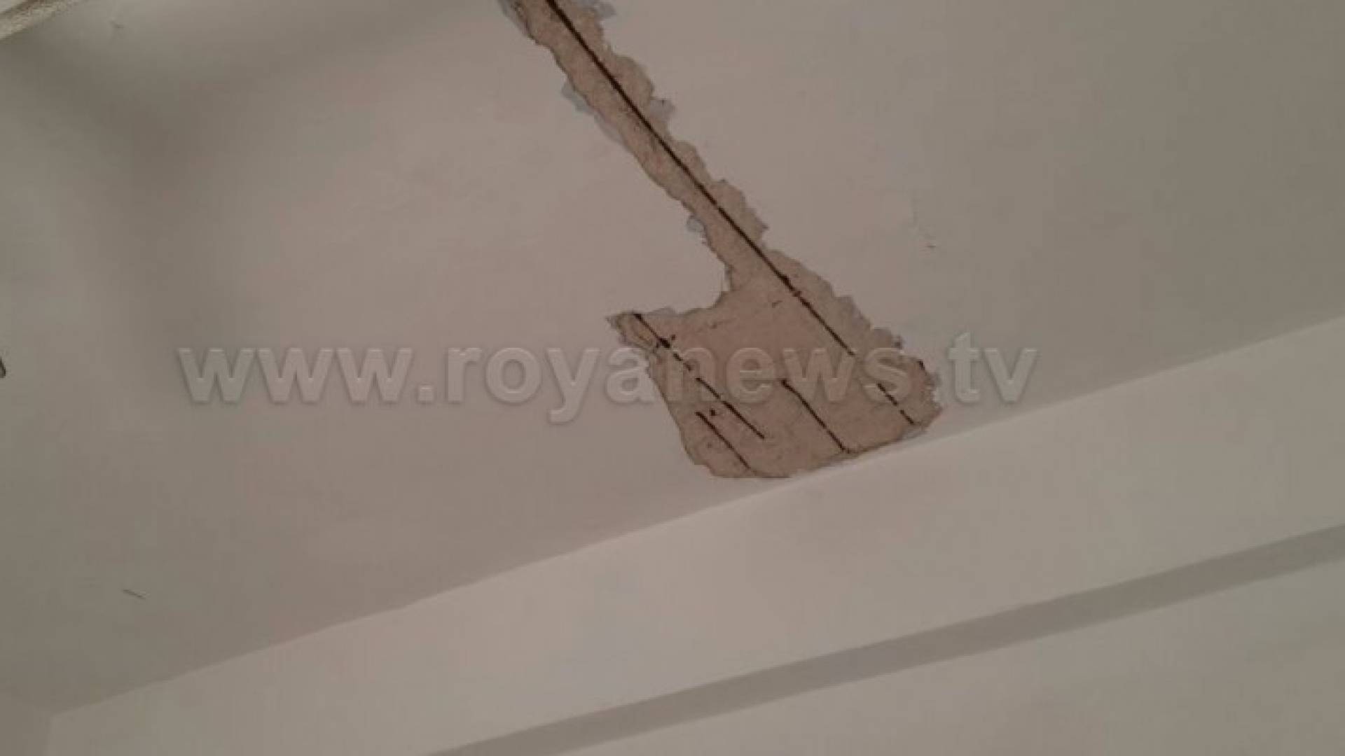 صورة خاصة برؤيا لسقف احد الصفوف