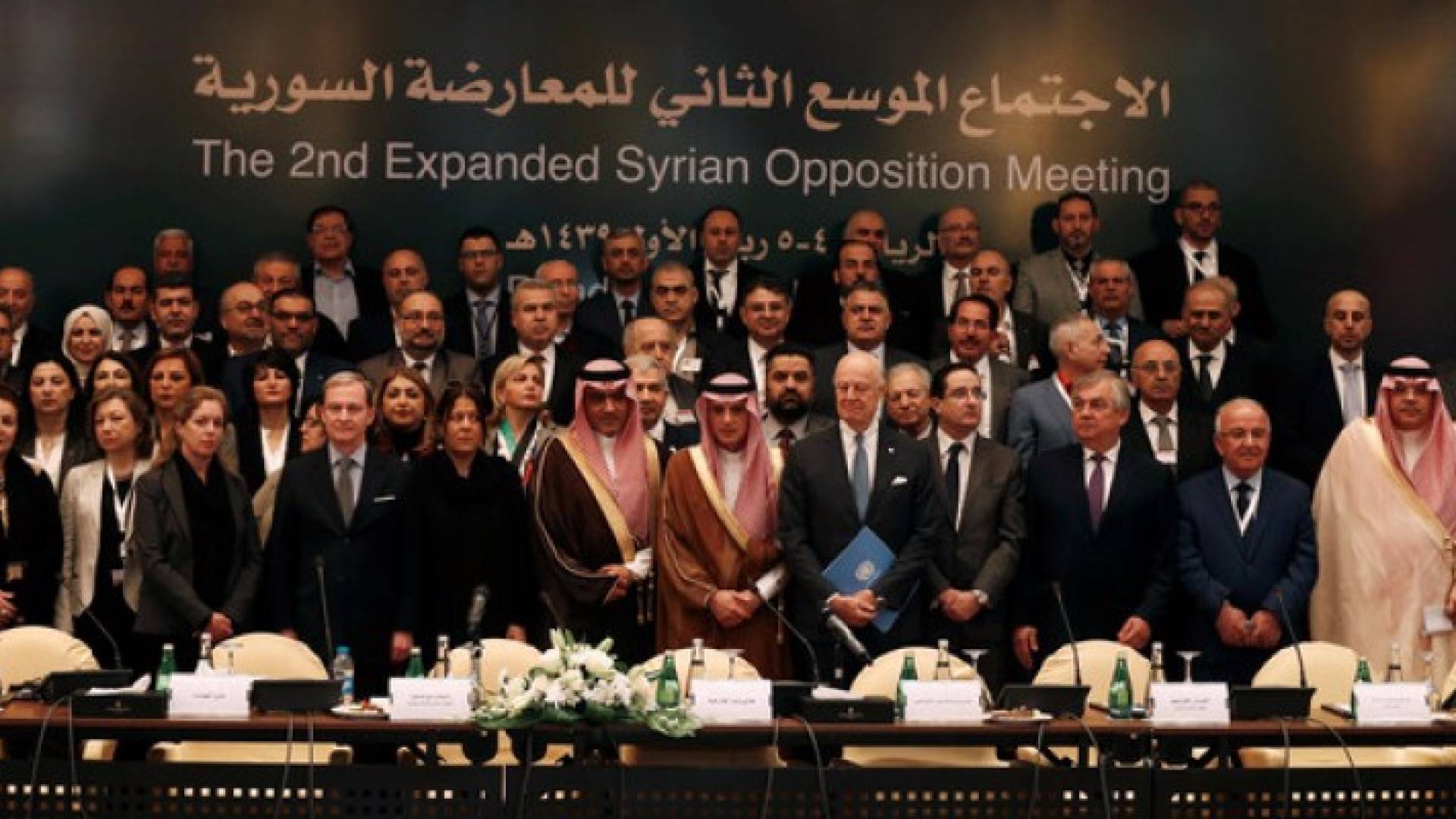 المعارضة السورية: تشكيل وفد موحد إلى مفاوضات جنيف