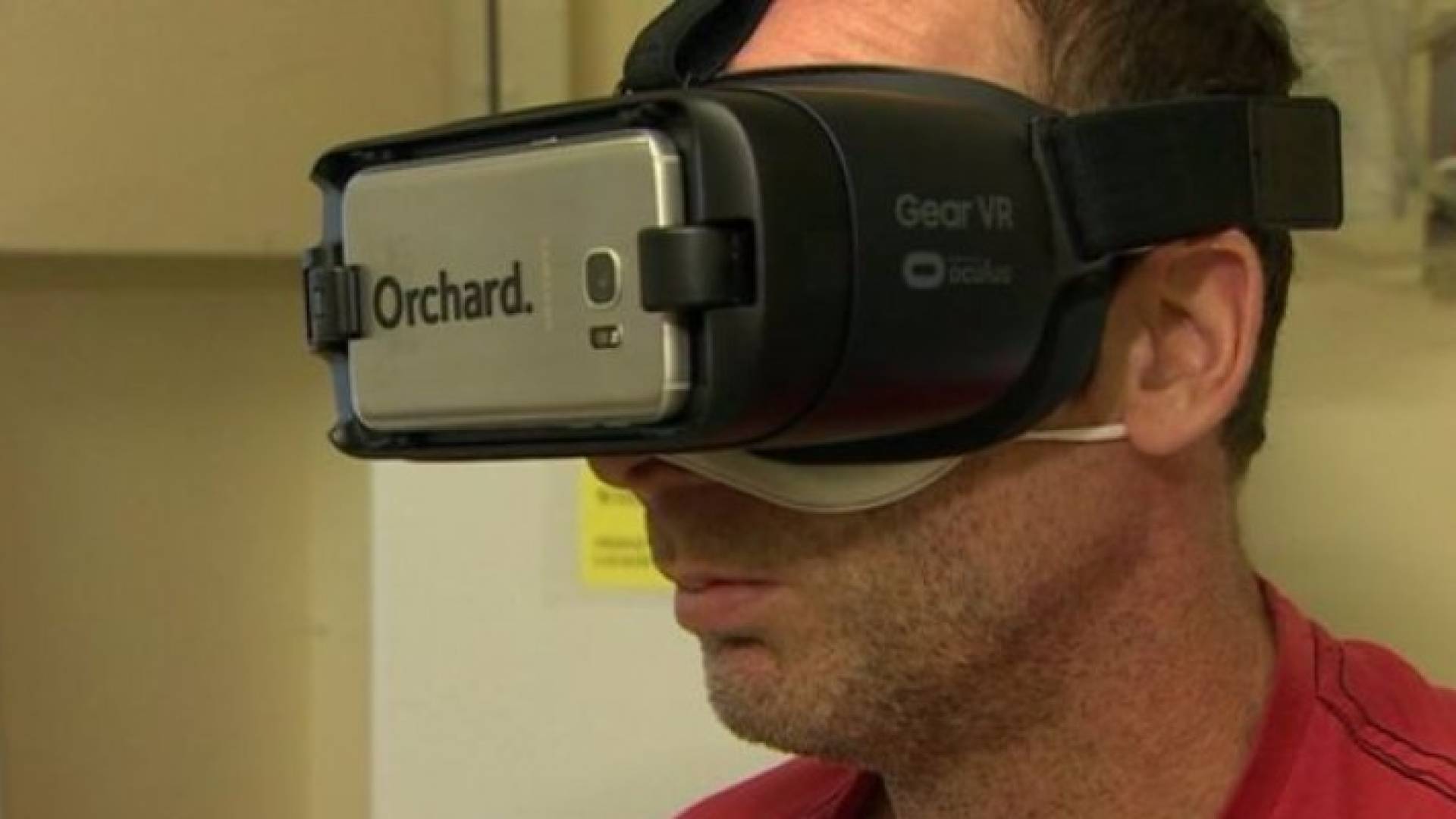 استخدام الواقع الافتراضي أثناء علاج التليف الكيسي