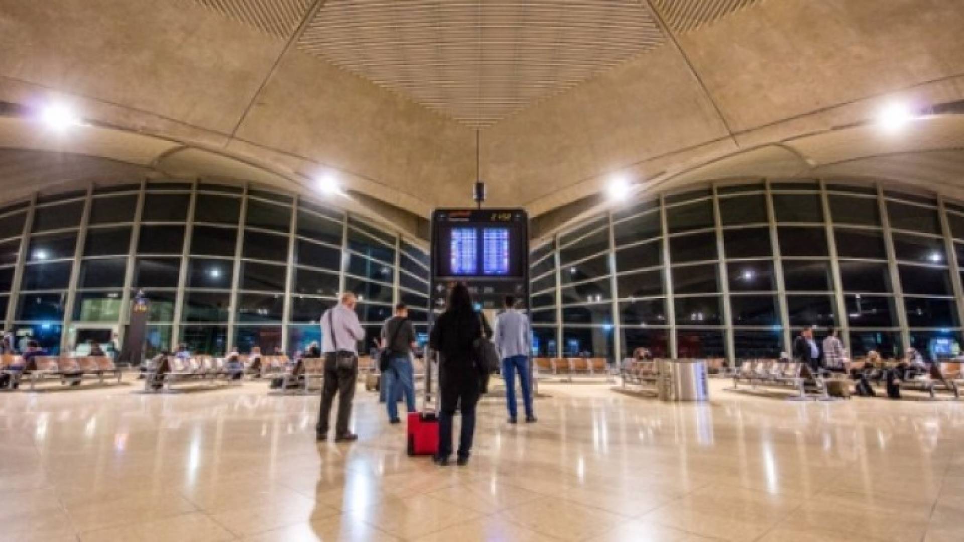 المسافرين في مطار الملكة علياء الدولي