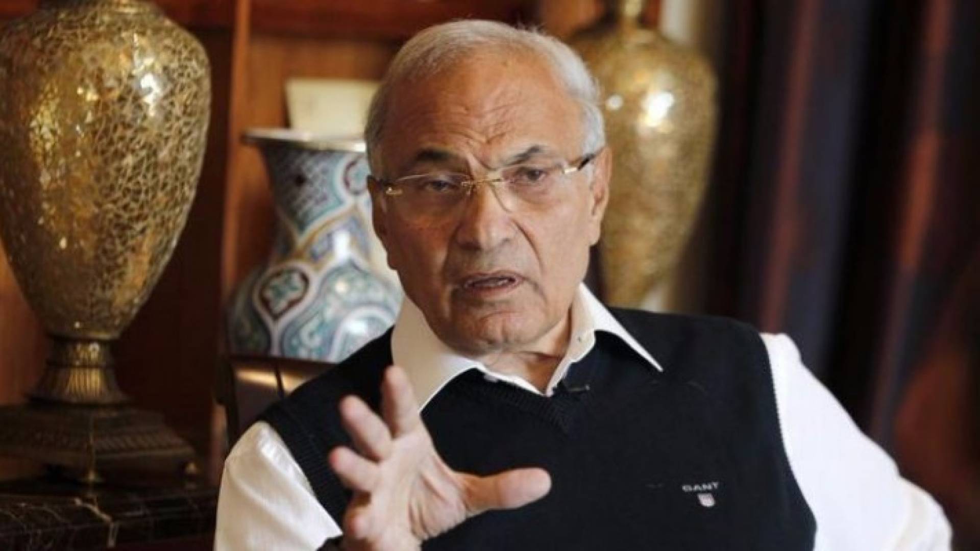 السياسي المصري أحمد شفيق