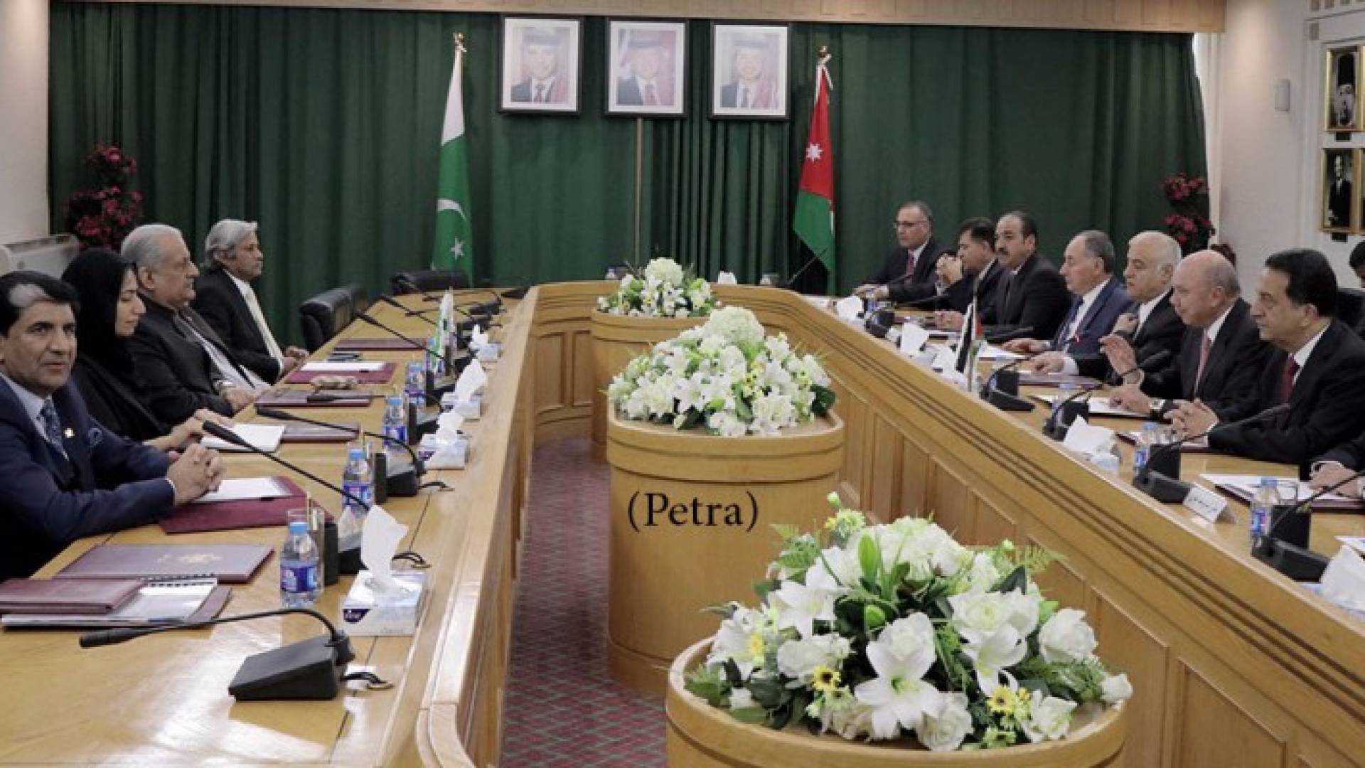 الفايز يشيد بعمق العلاقات الاردنية الباكستانية ويدعو لتعزيزها