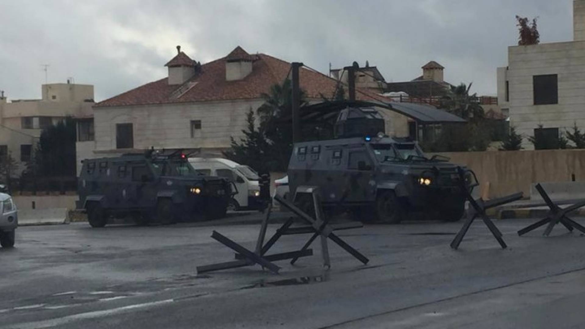 جانب من التعزيزات الأمنية