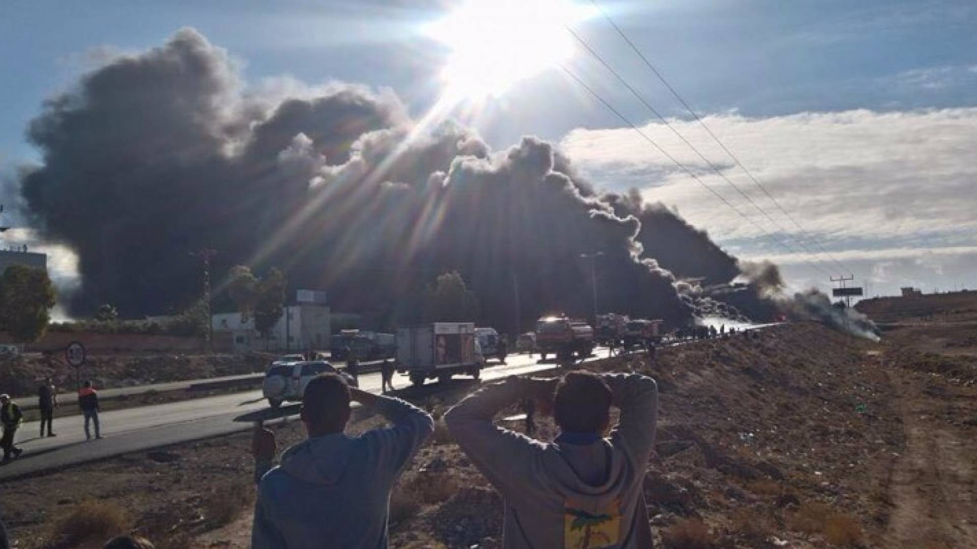 حريق صهريج محمل بالنفط الخام بمنطقة الجيزة 