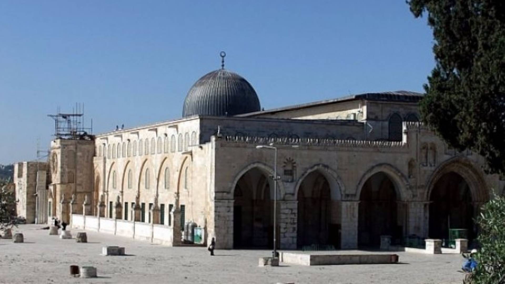 المسجد القبلي في المسجد الأقصى - ارشيف
