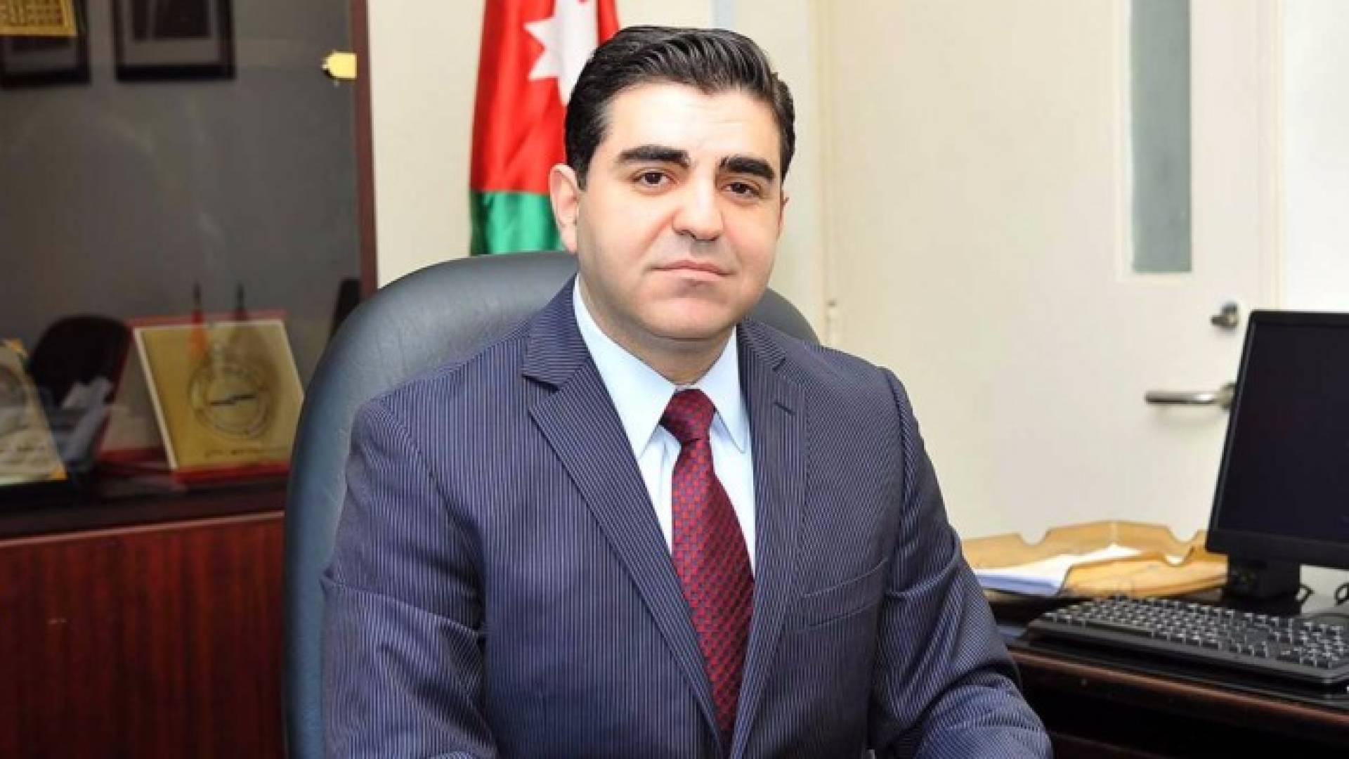 عدول عمداء التكنولوجيا عن استقالاتهم