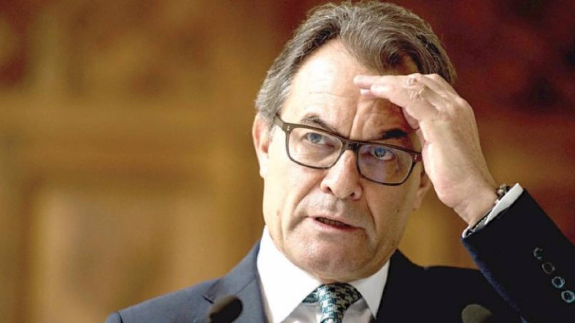 رئيس إقليم كاتالونيا السابق ارتور ماس