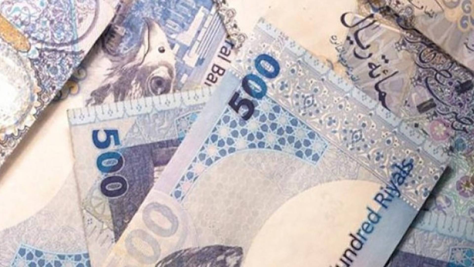 قطر تتوقع عجزا جديدا بقيمة 7,7 مليارات دولار في موازنة 2018