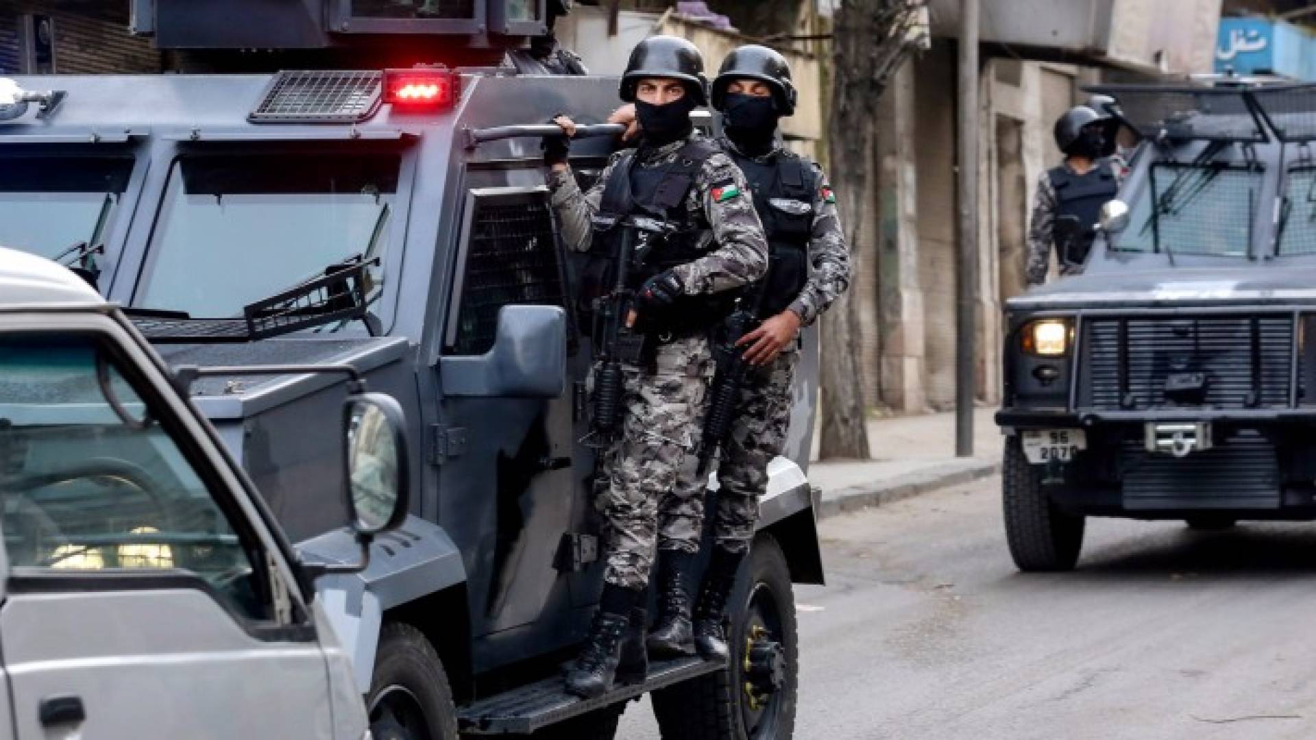 القوات الأمنية 