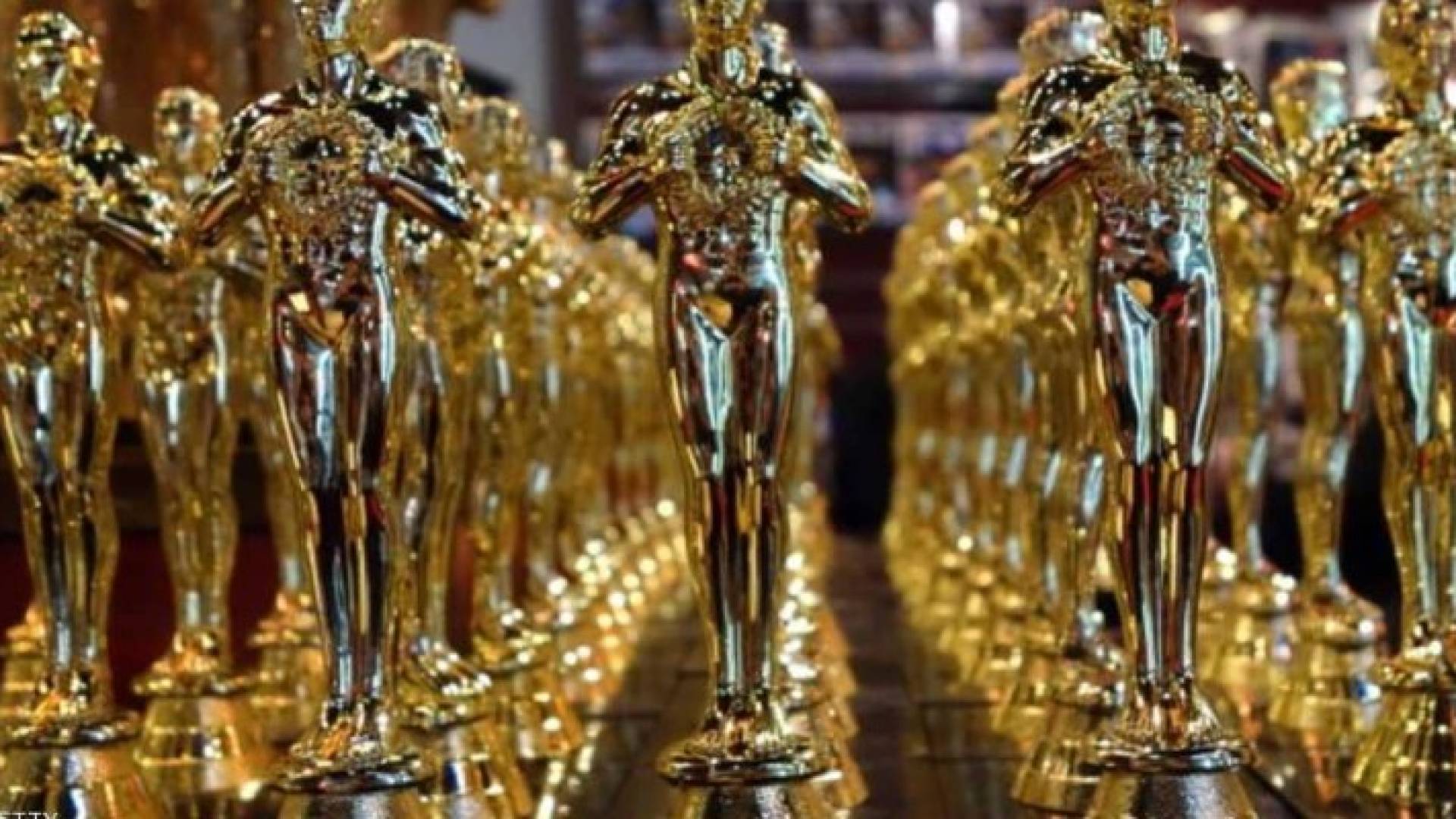 تماثيل الأوسكار المذهبة