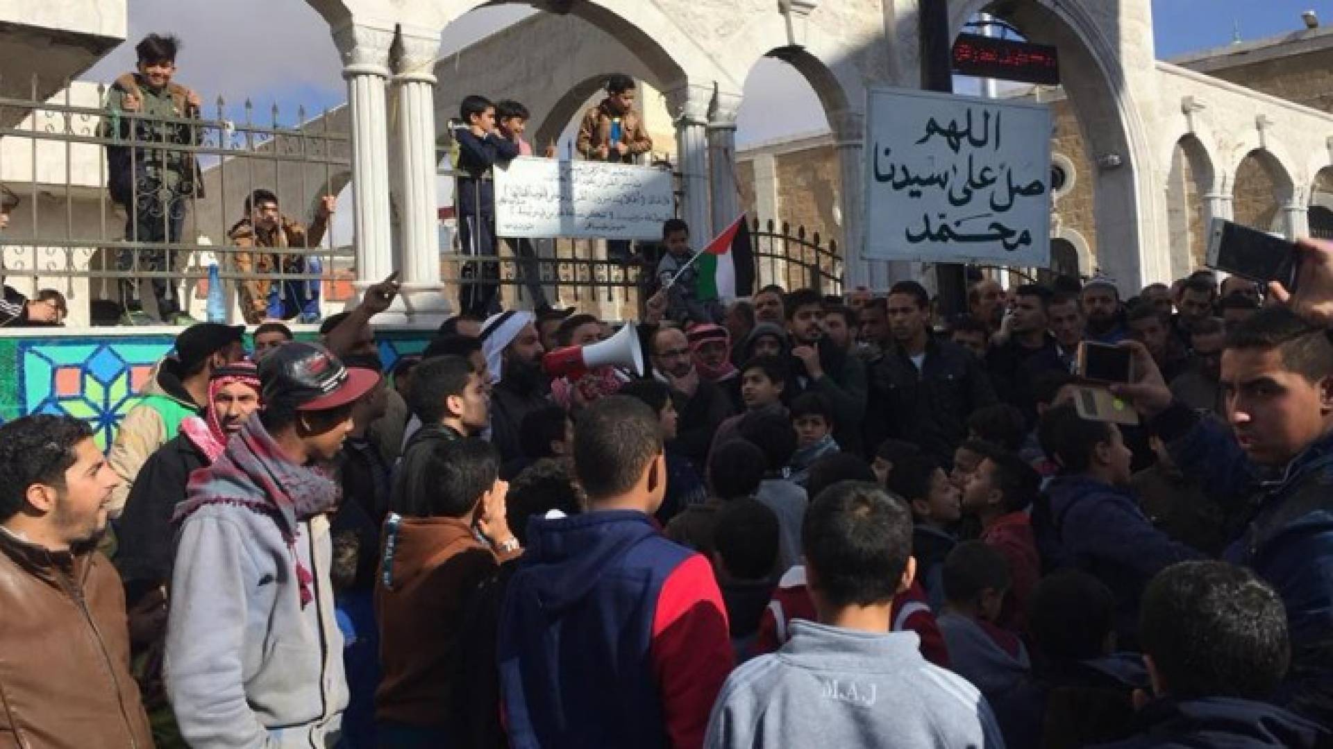 من امام المسجد العمري في الكرك