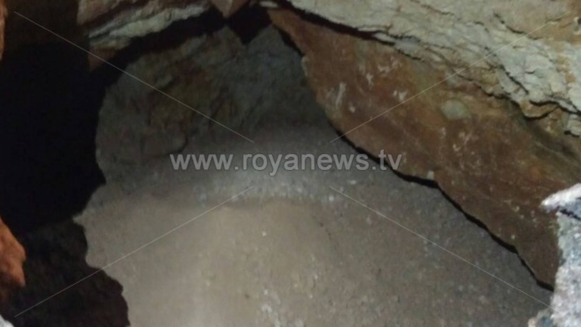 انهيار شارع في بلدة علعال شامال مدينة اربد يكشف عن مغارة اثرية