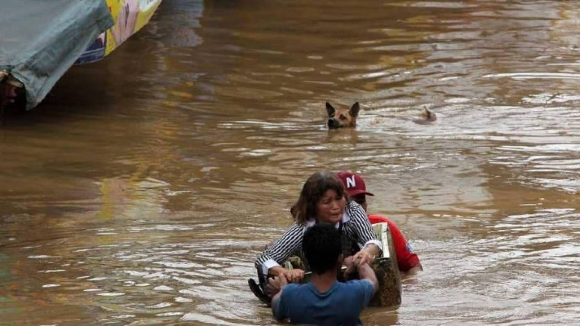 قتلى بعاصفة استوائية في الفيليبين