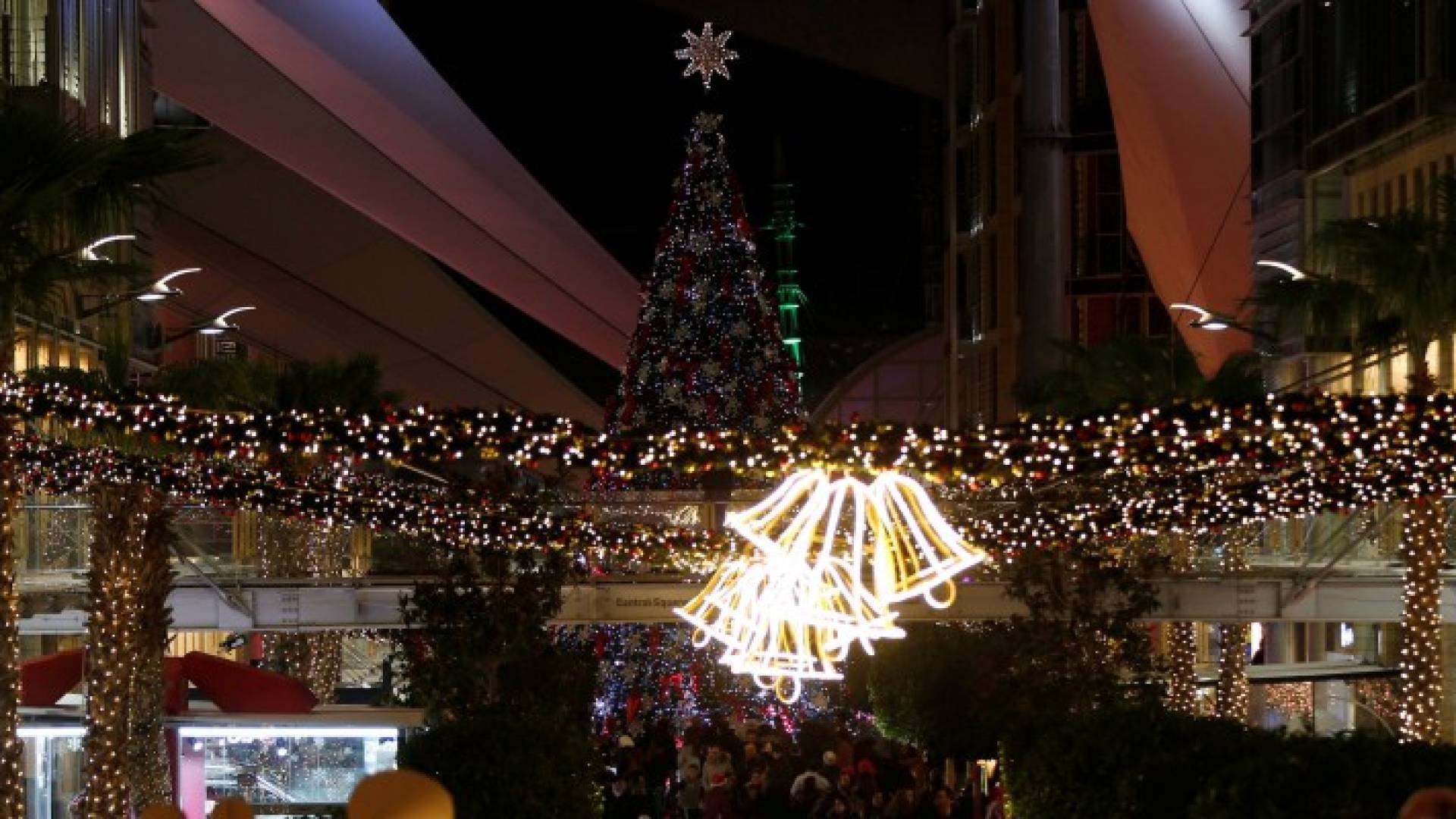 من اجواء عيد الميلاد المجيد - ارشيفية