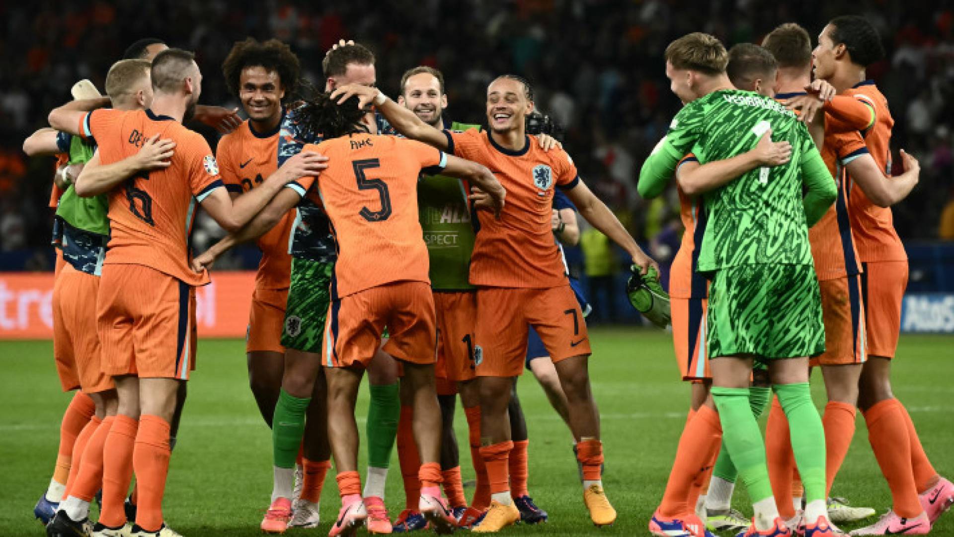 هولندا تبلغ نصف النهائي في يورو 2024