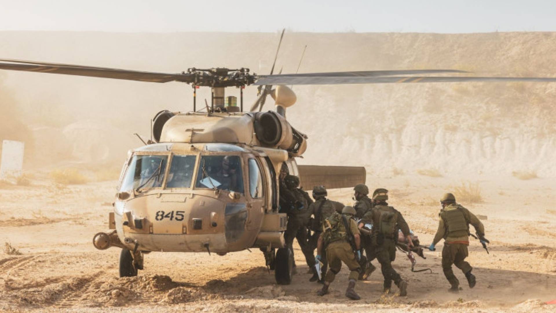 إخلاء قتلى جيش الاحتلال بطائرات مروحية