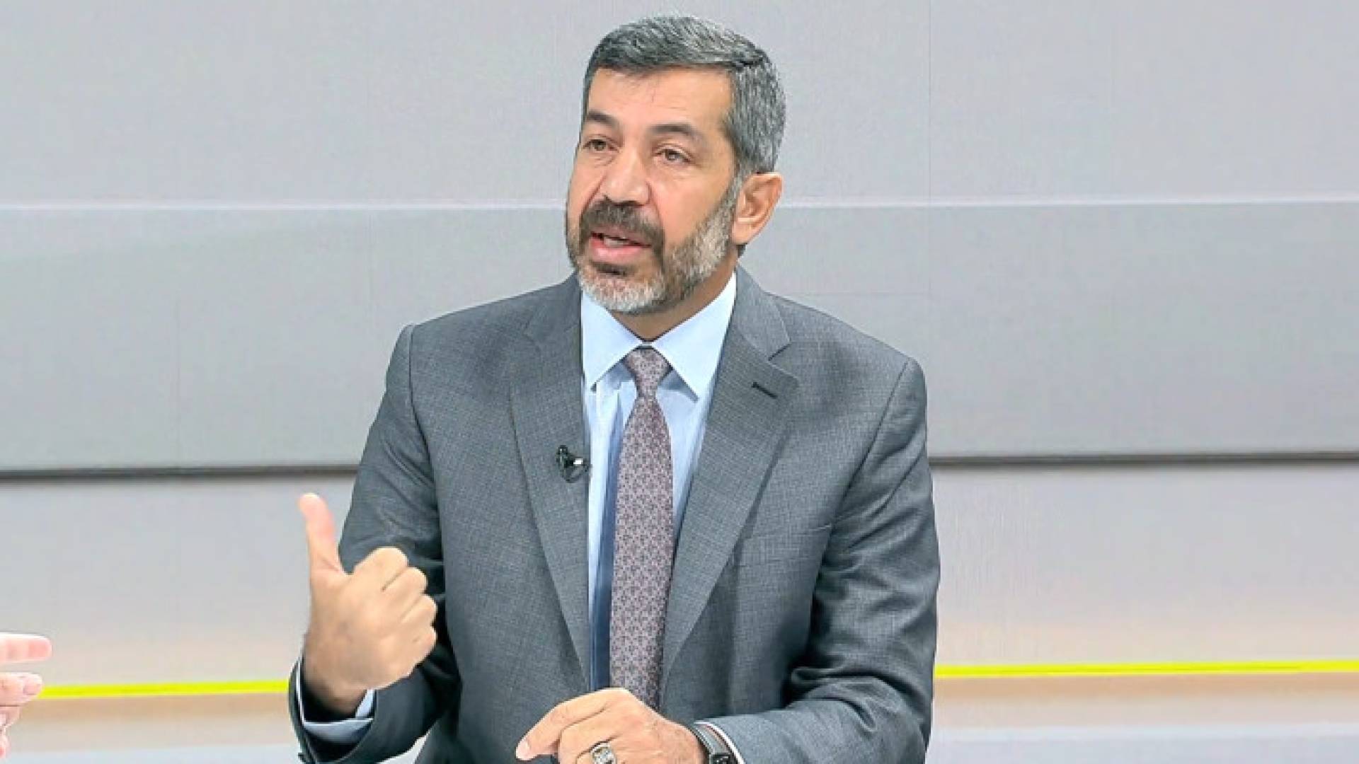 الخبير في التطوير الإداري علي الحجاحجة