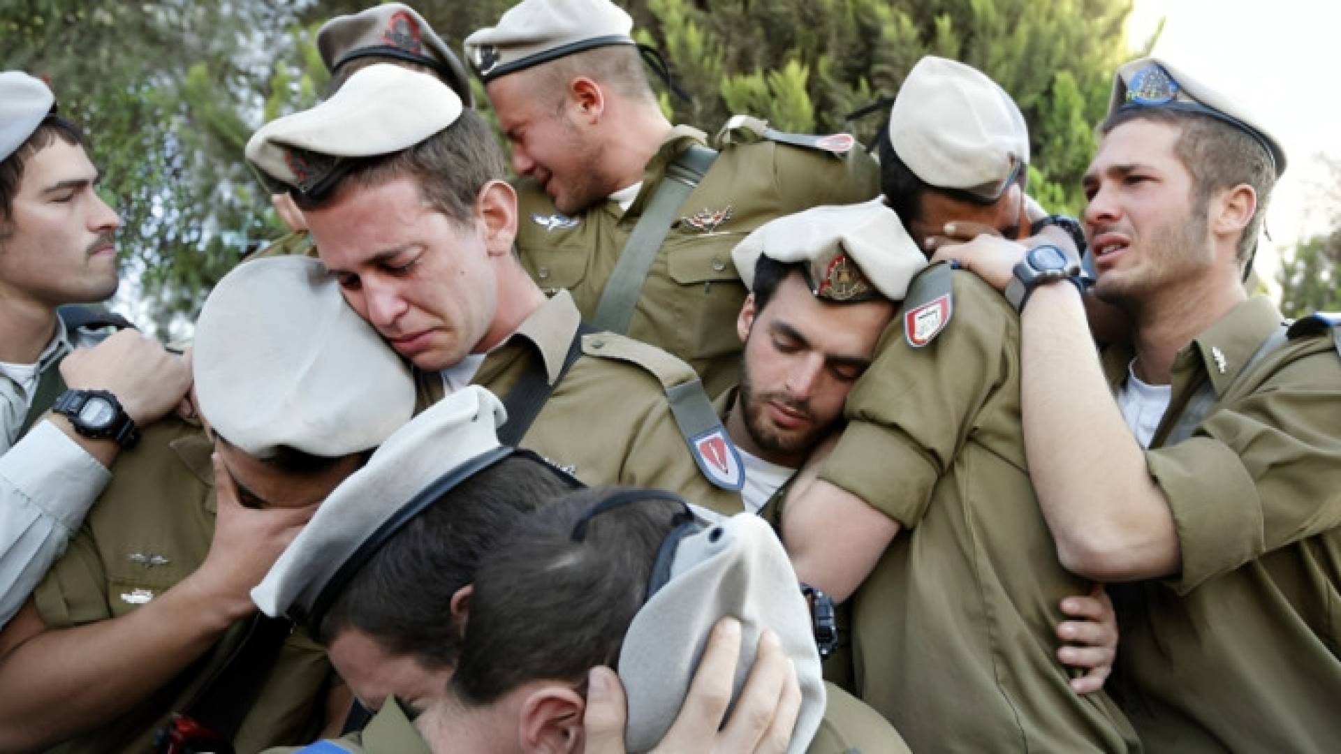 بكاء جنود الاحتلال