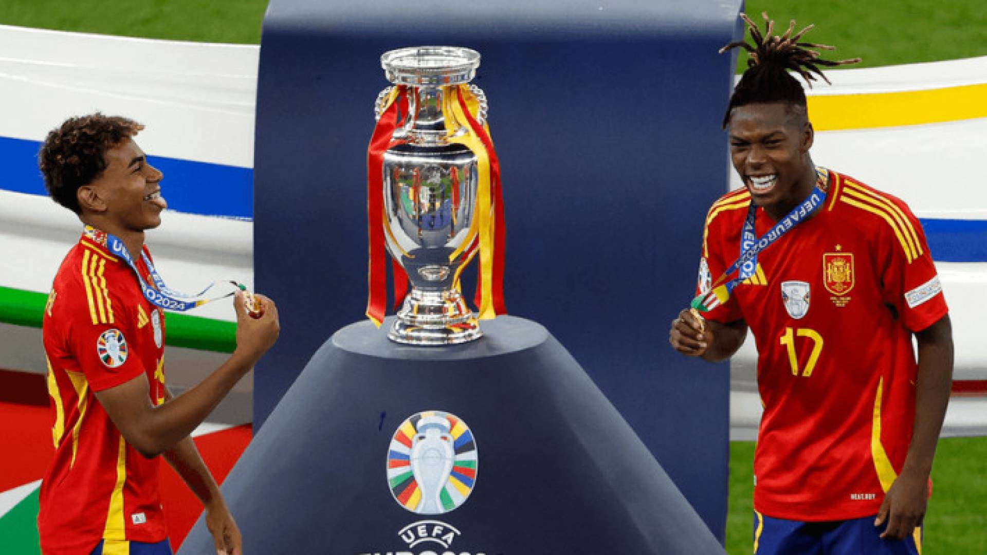 لامين جمال ونيكو ويليامز