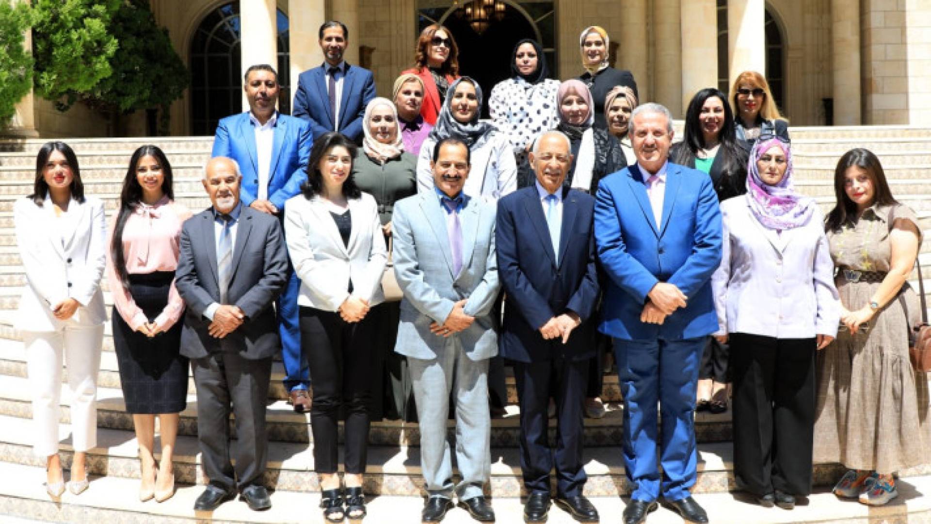 رئيس الديوان الملكي الهاشمي يوسف حسن العيسوي