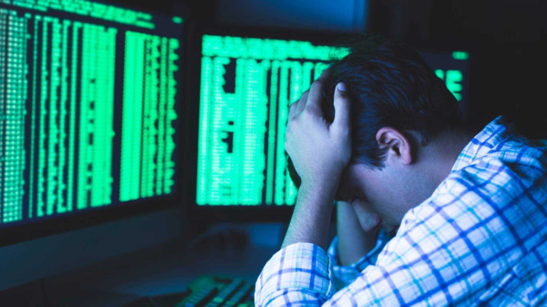 هجوم إلكتروني