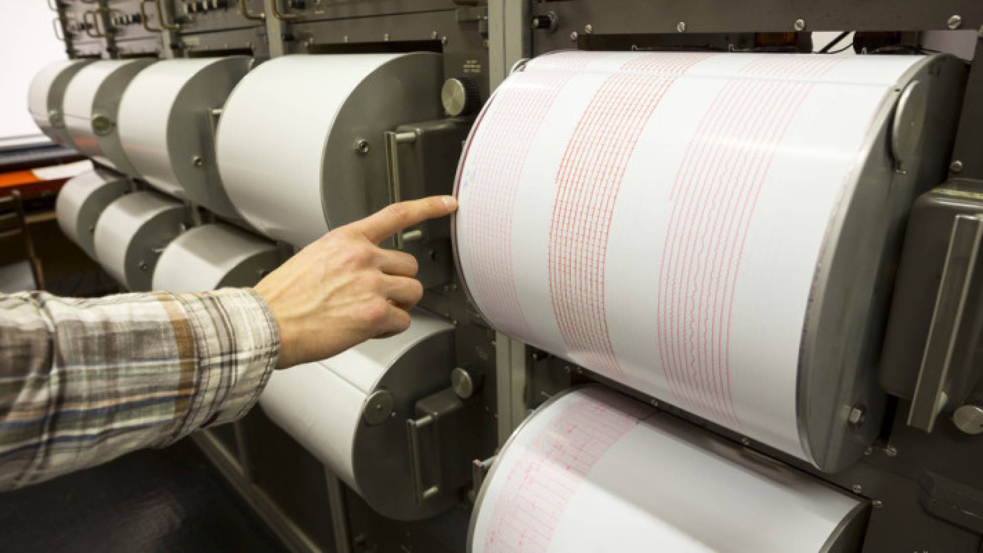 "الزلازل الأردني: زلزال محسوس بقوة 3.6 درجة في البحر الميت