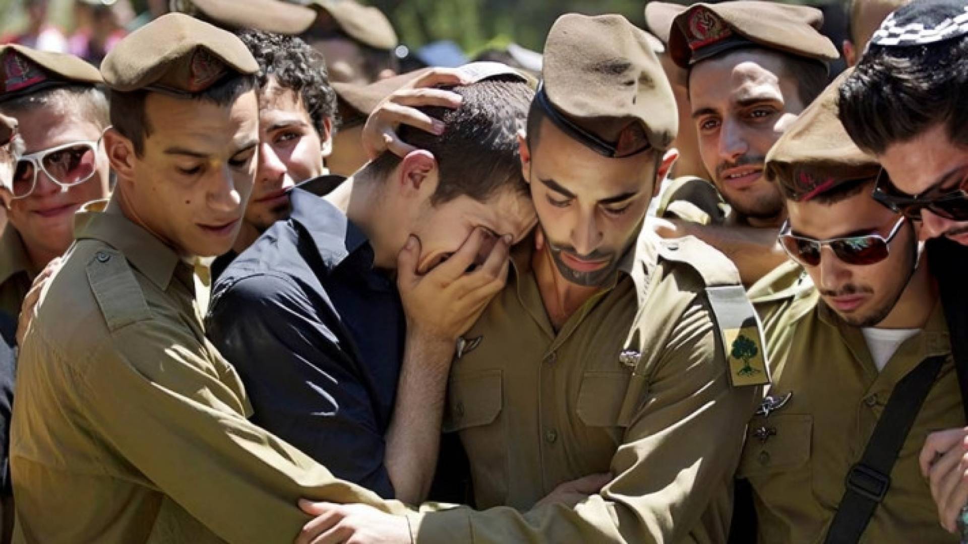 بكاء جنود الاحتلال