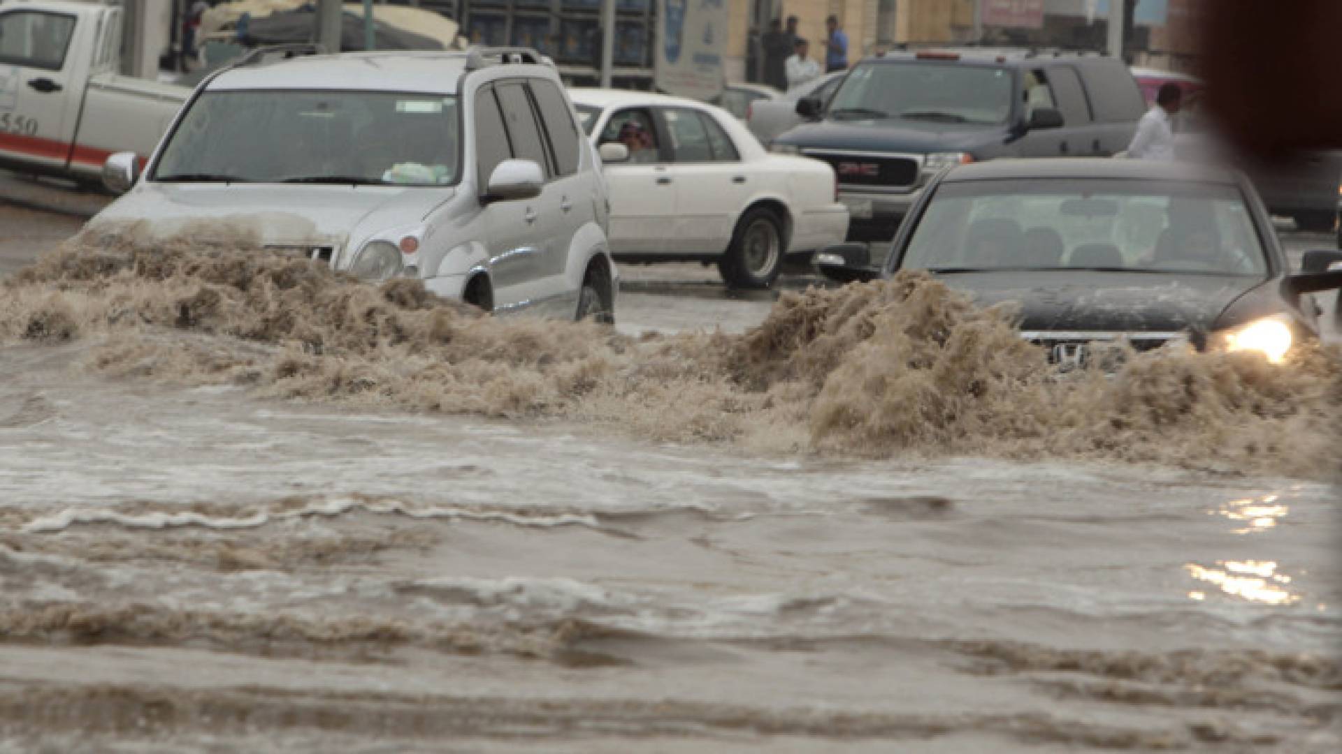 تشكل السيول في السعودية