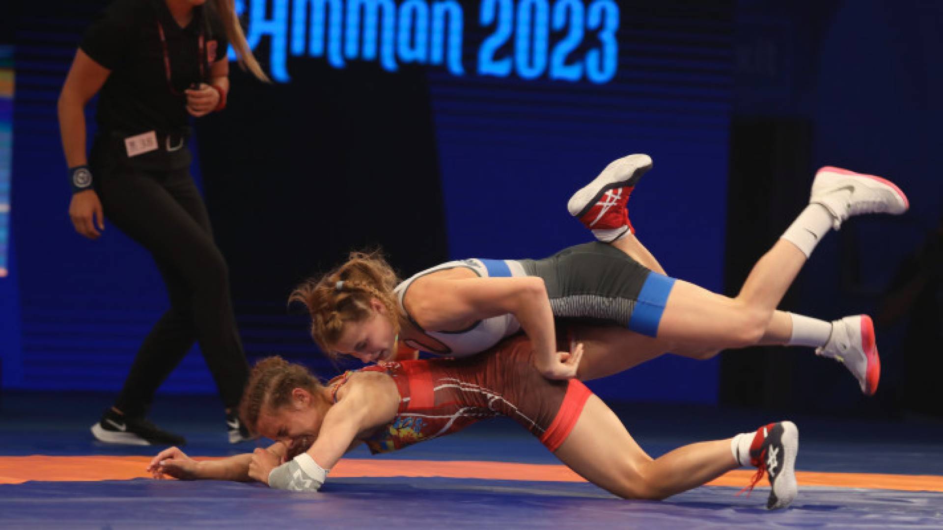 من منافسات سابقة