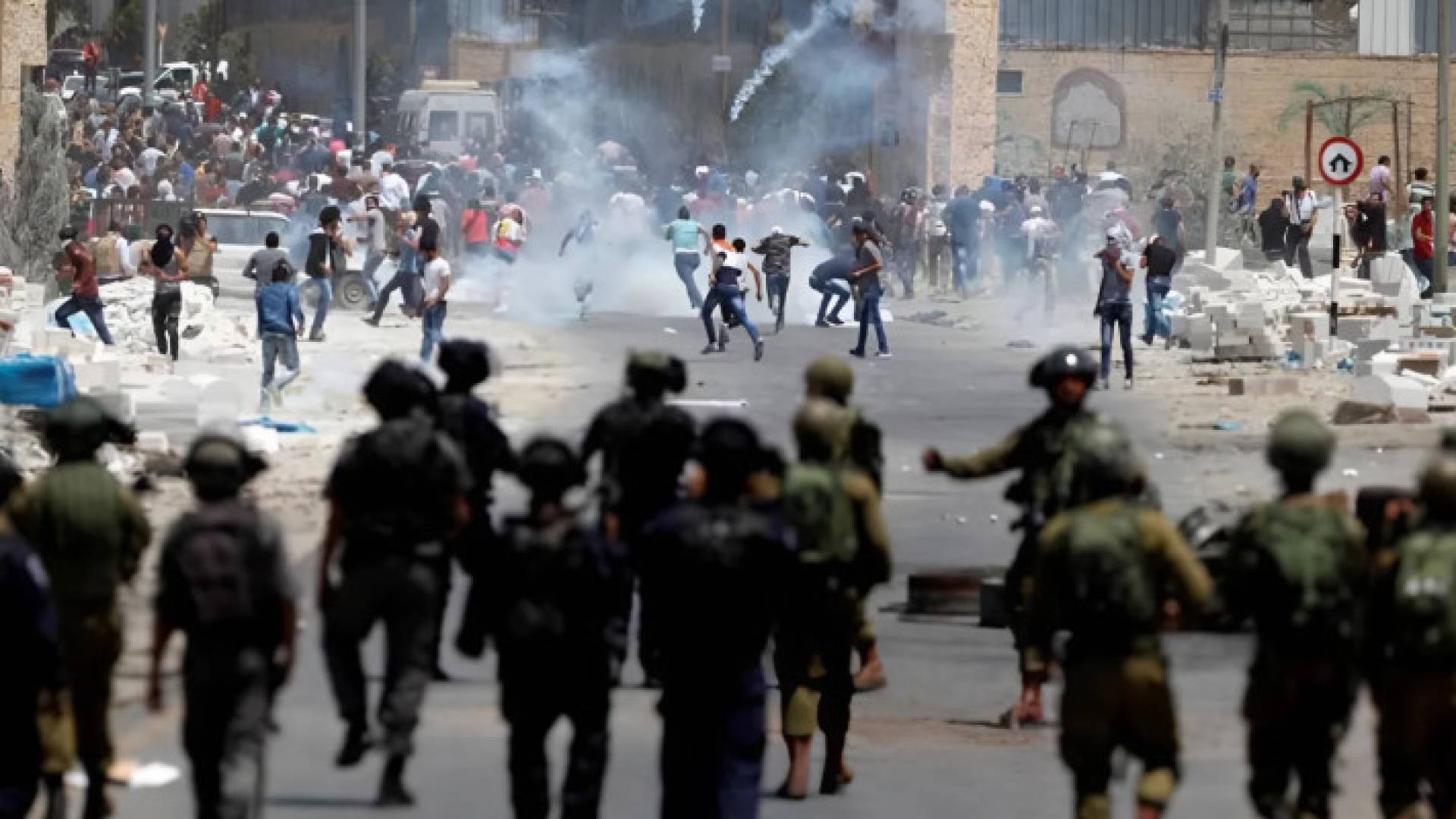 مواجهات بين شبان فلسطينيين وقوات الاحتلال