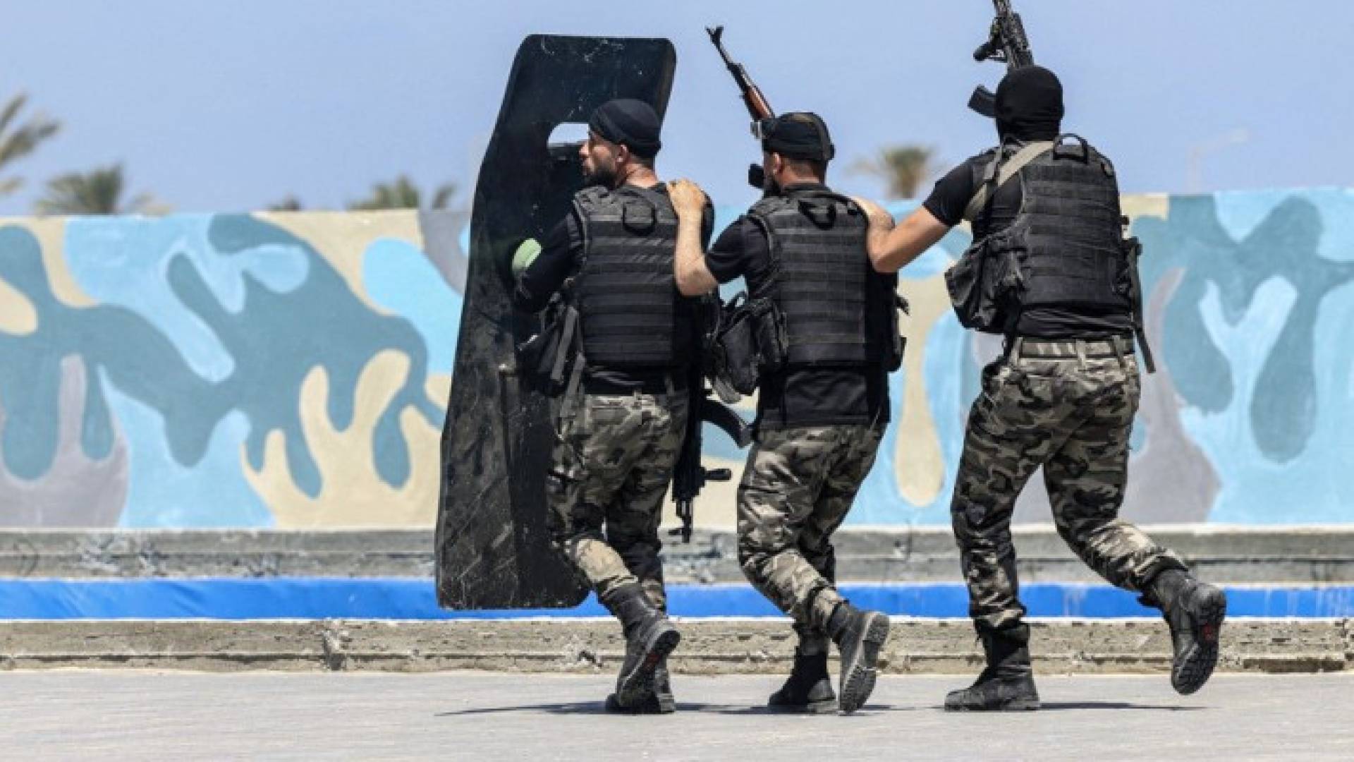 عاصر من الأجهزة الأمنية الفلسطينية