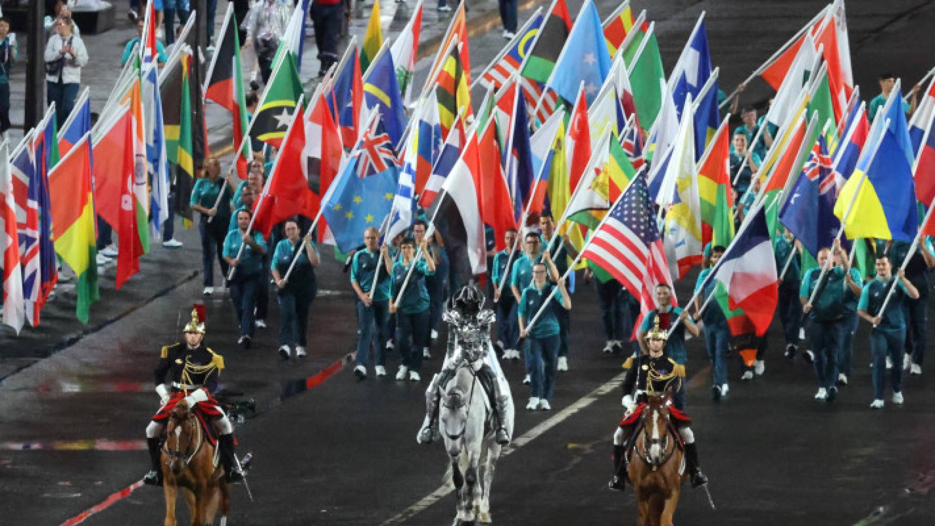 أعلام الدول المشاركة في أولمبياد باريس 2024