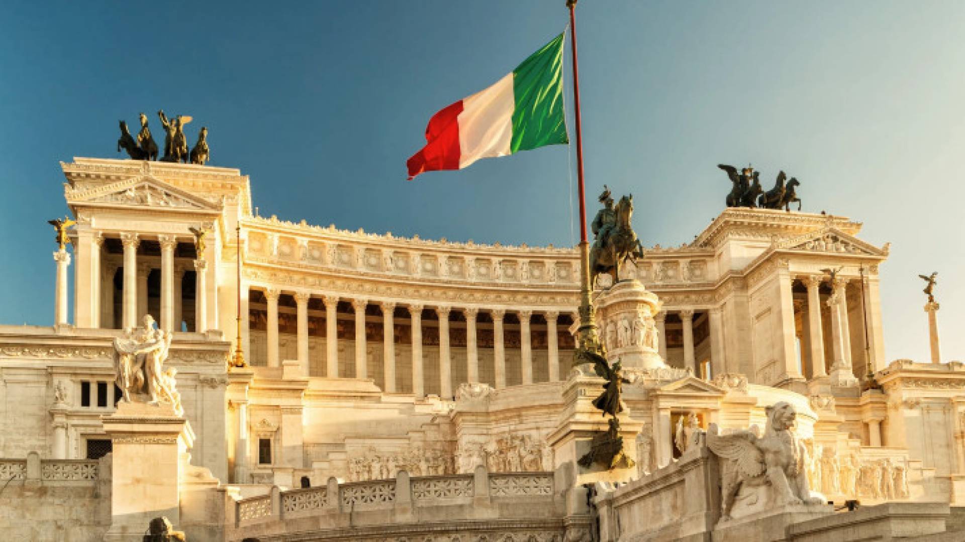 العلم الايطالي - أرشيفية