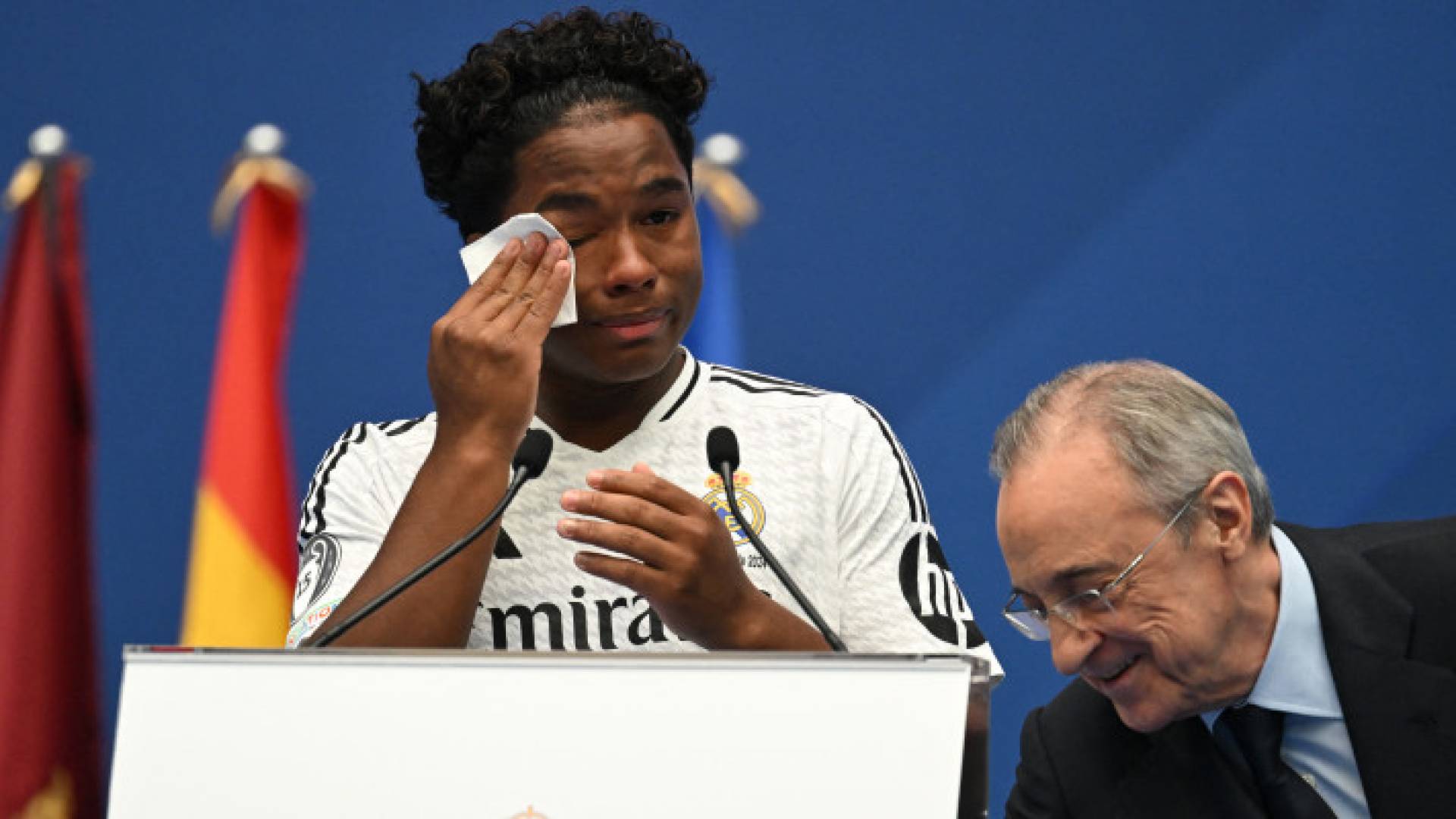 إندريك يبكي أثناء تقديمه لاعبا لريال مدريد