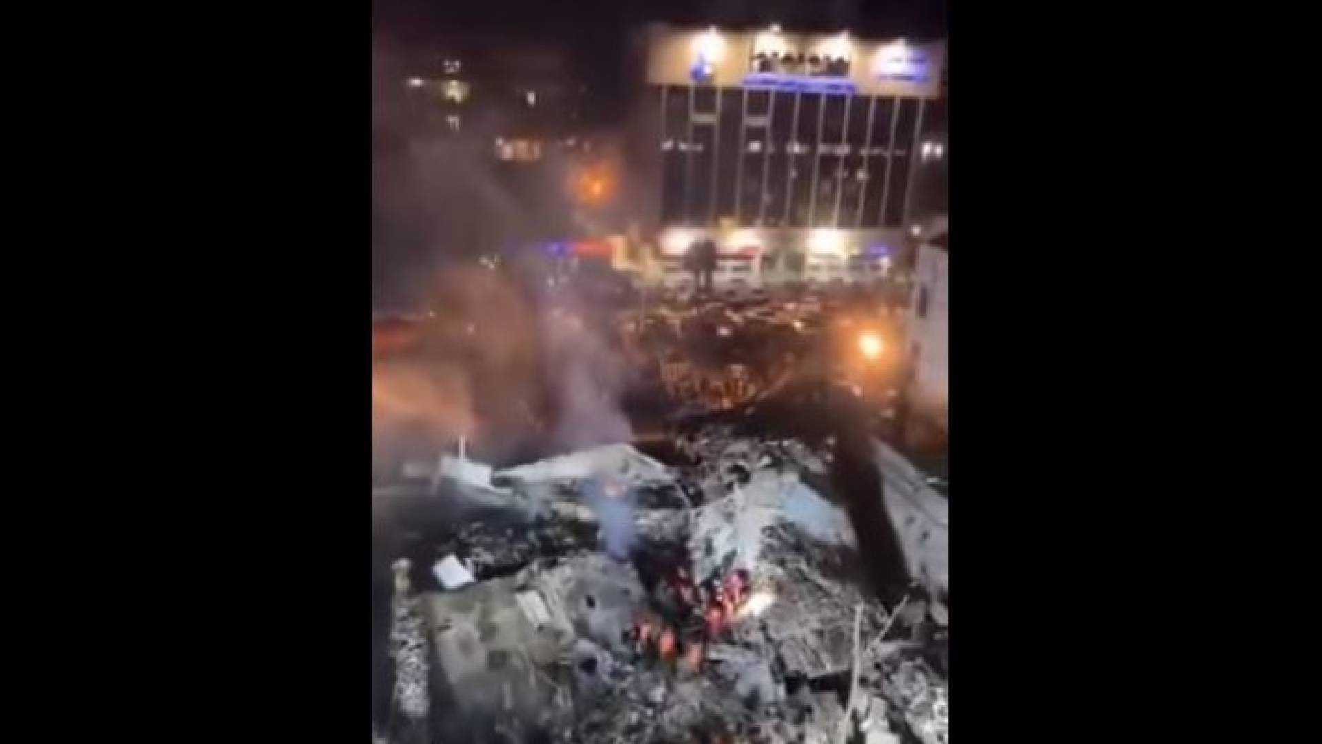 صورة ملتقطة من مقطع فيديو قيل إنه لموقع استهداف إسماعيل هنية