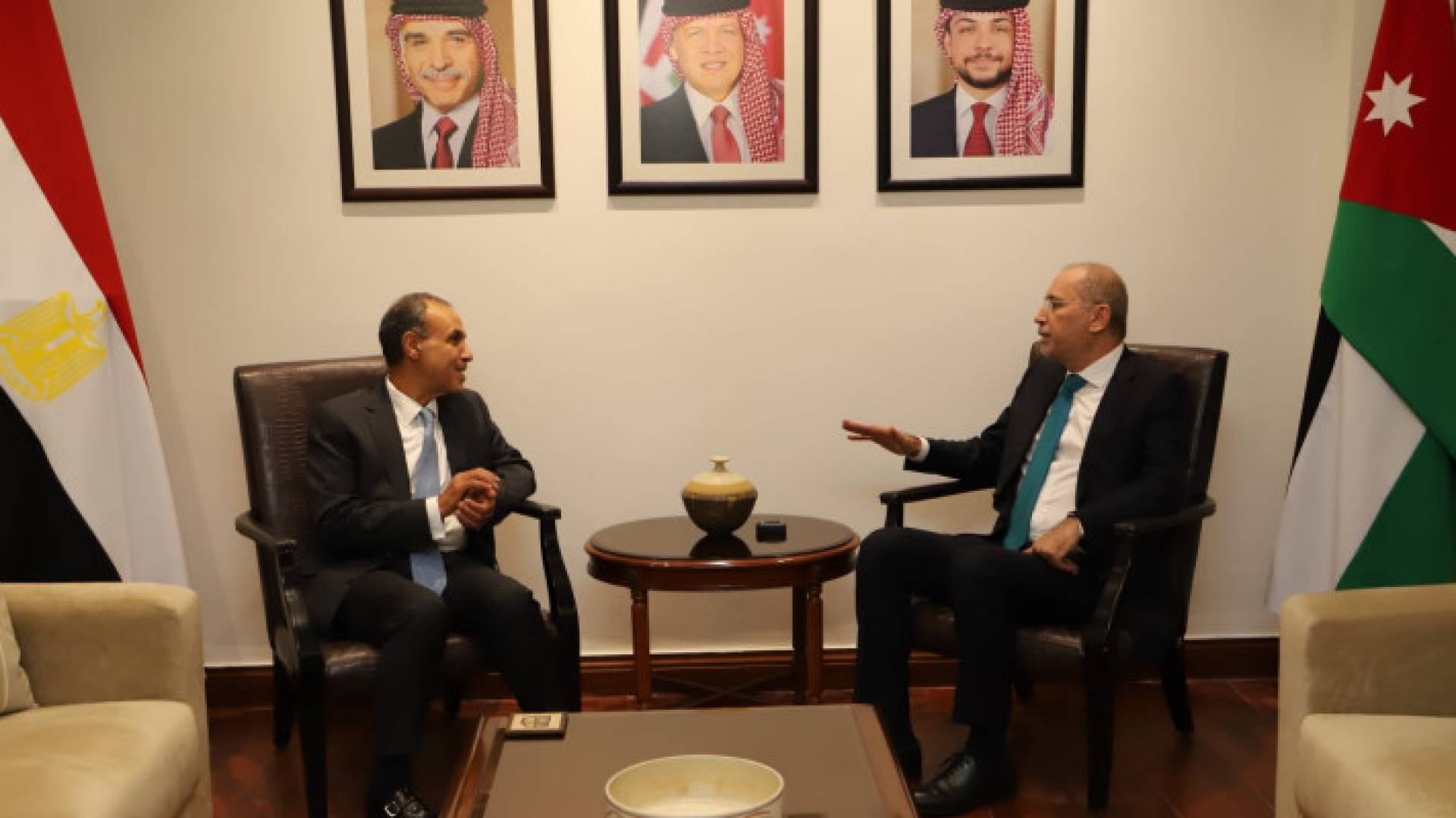 وزير الخارجية أيمن الصفدي وزير الخارجية المصري بدر عبدالعاطي