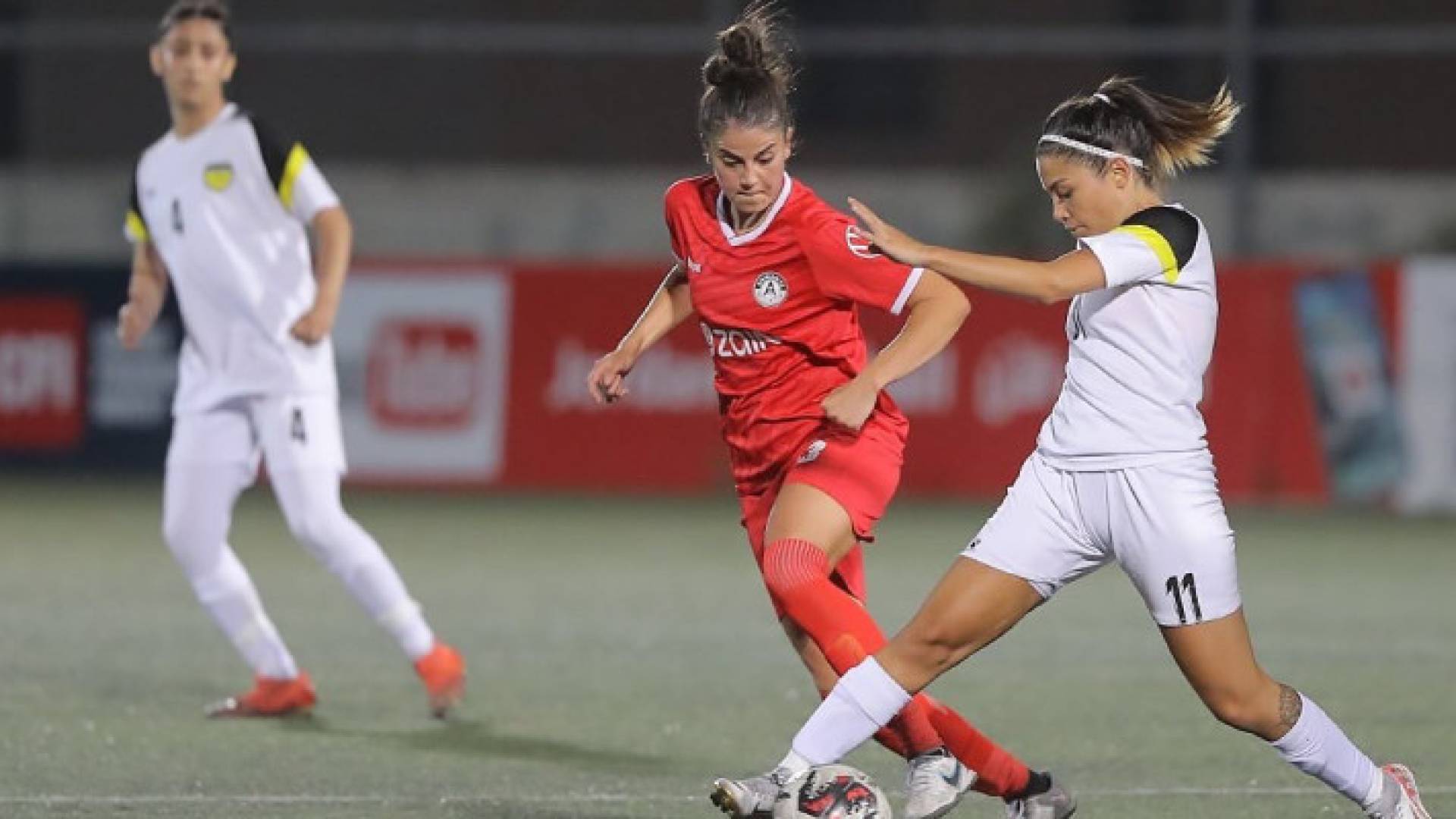 من المنافسات