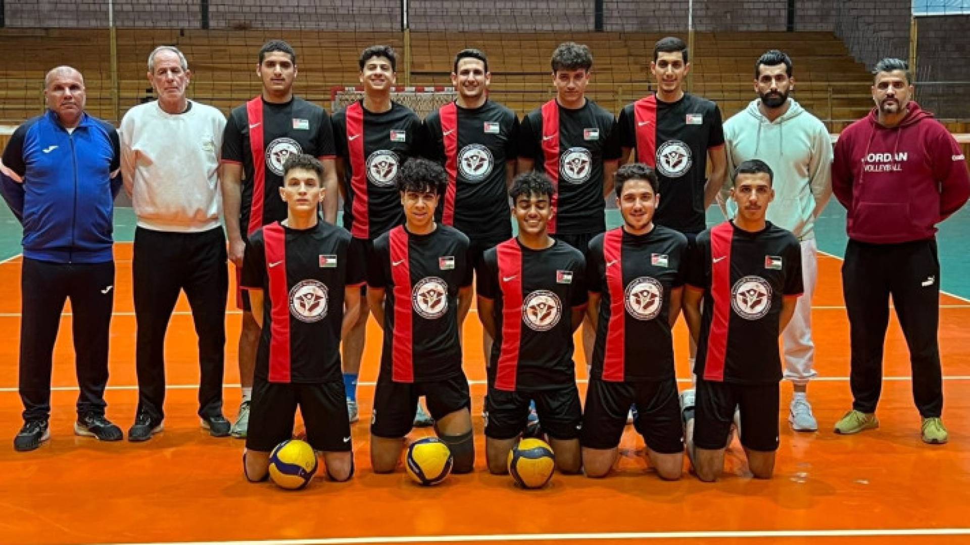 المنتخب الوطني للشباب لكرة الطائرة