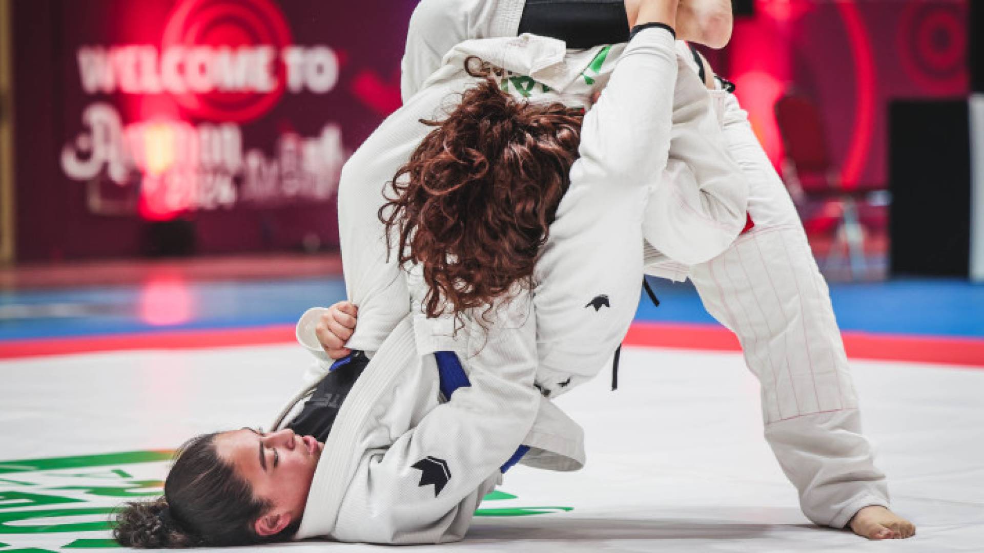 من المنافسات