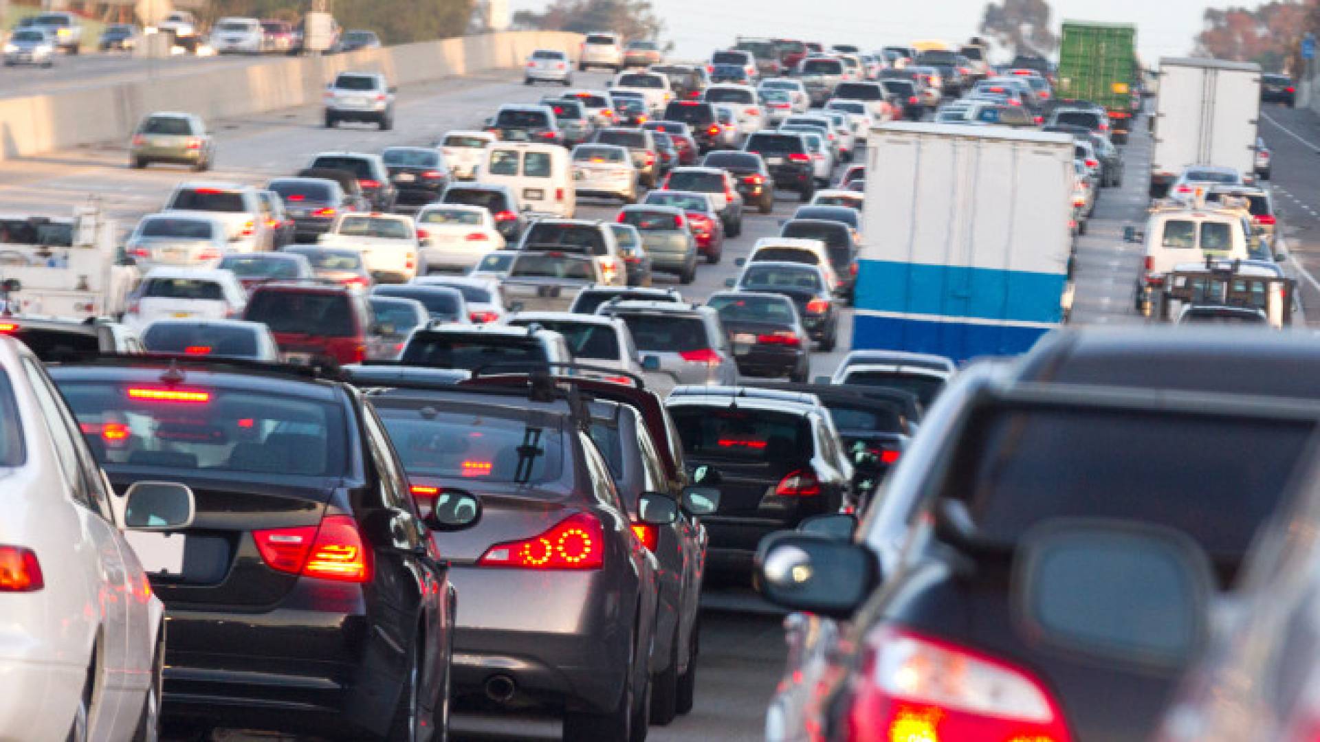 صورة تعبر عن أزمة مرورية