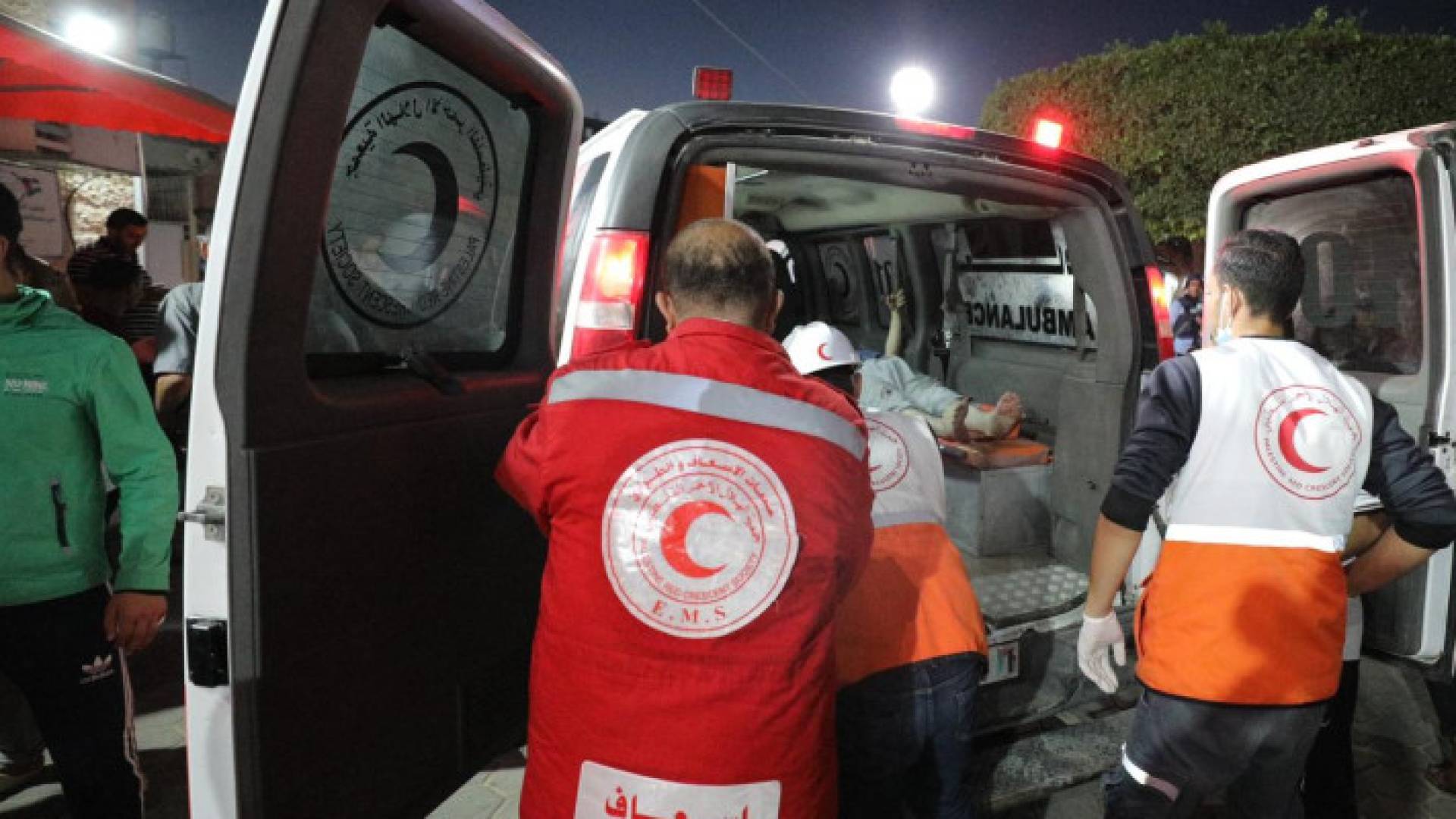 سيارة إسعاف فلسطينية