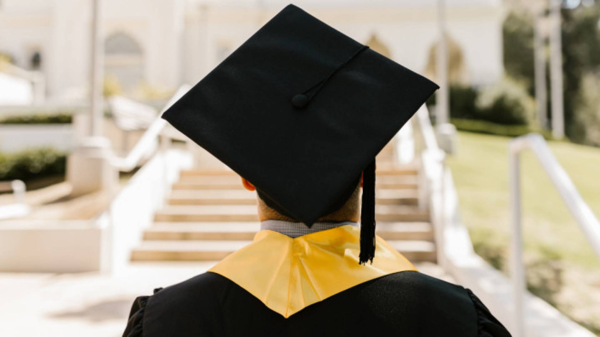 الطالب الشافعي بمعدل 99.25 يتحدث لـ"رؤيا" عن تفوقه في التوجيهي