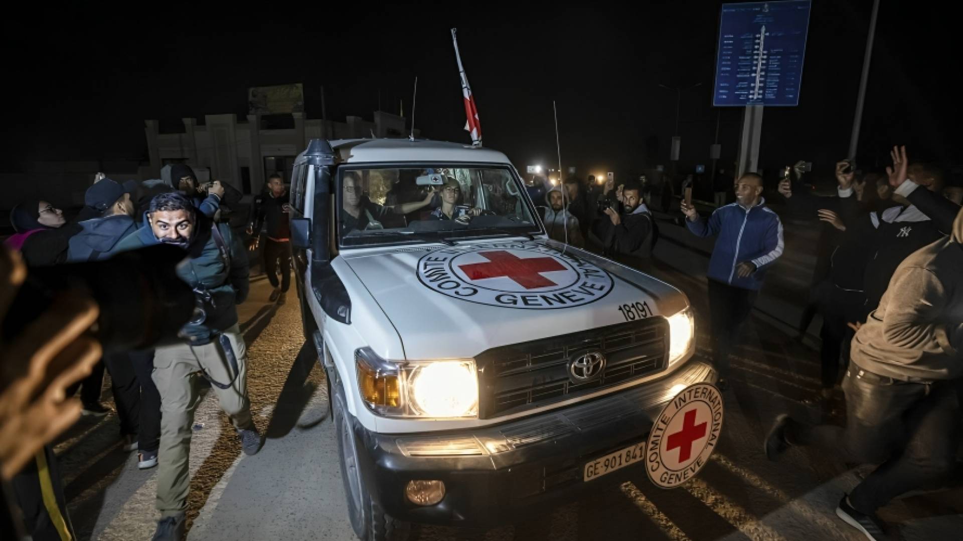 صفقة تبادل سابقة