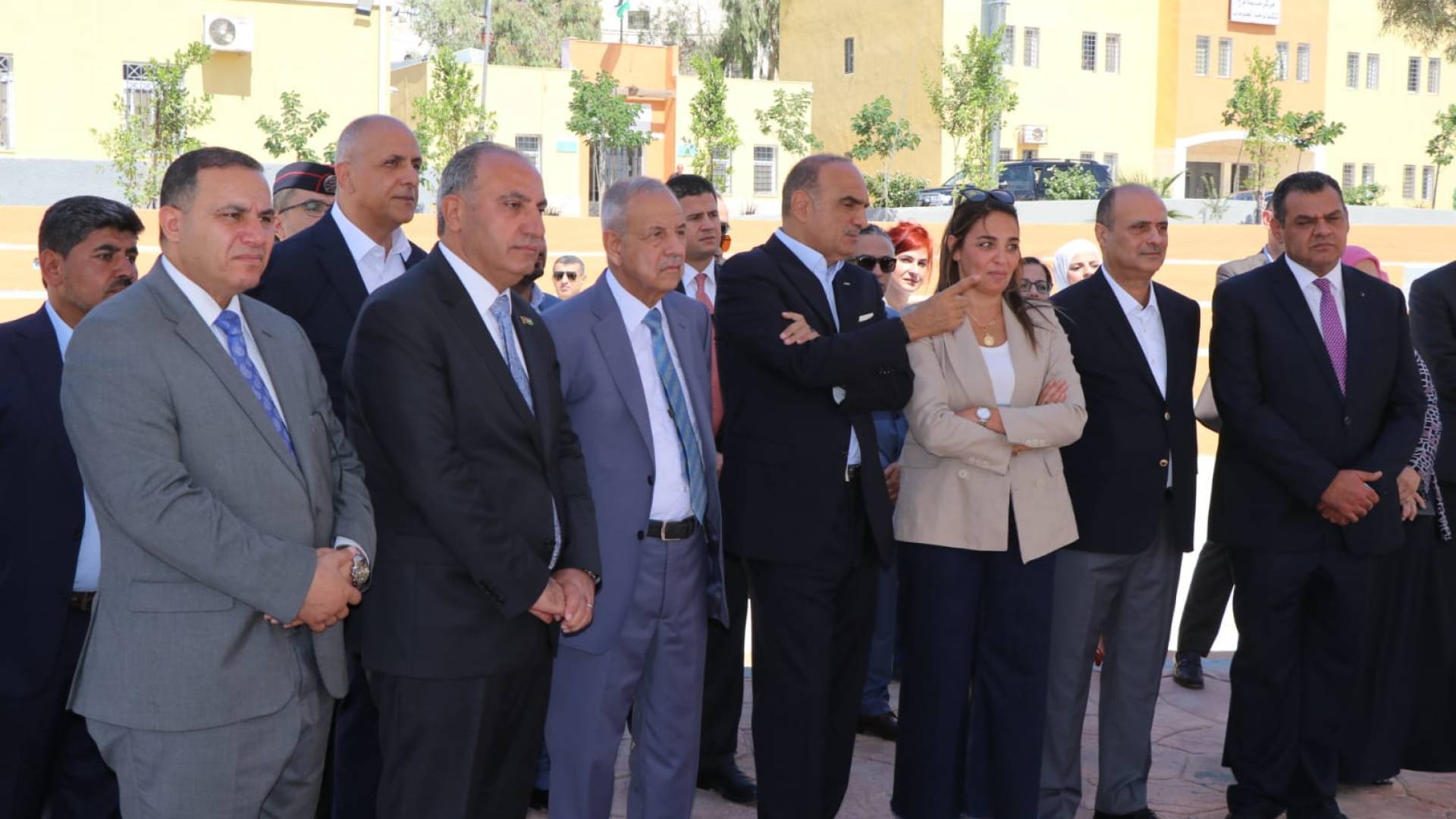 رئيس الوزراء الدكتور بشر الخصاونة خلال تفقده مشروع بركة البيبسي